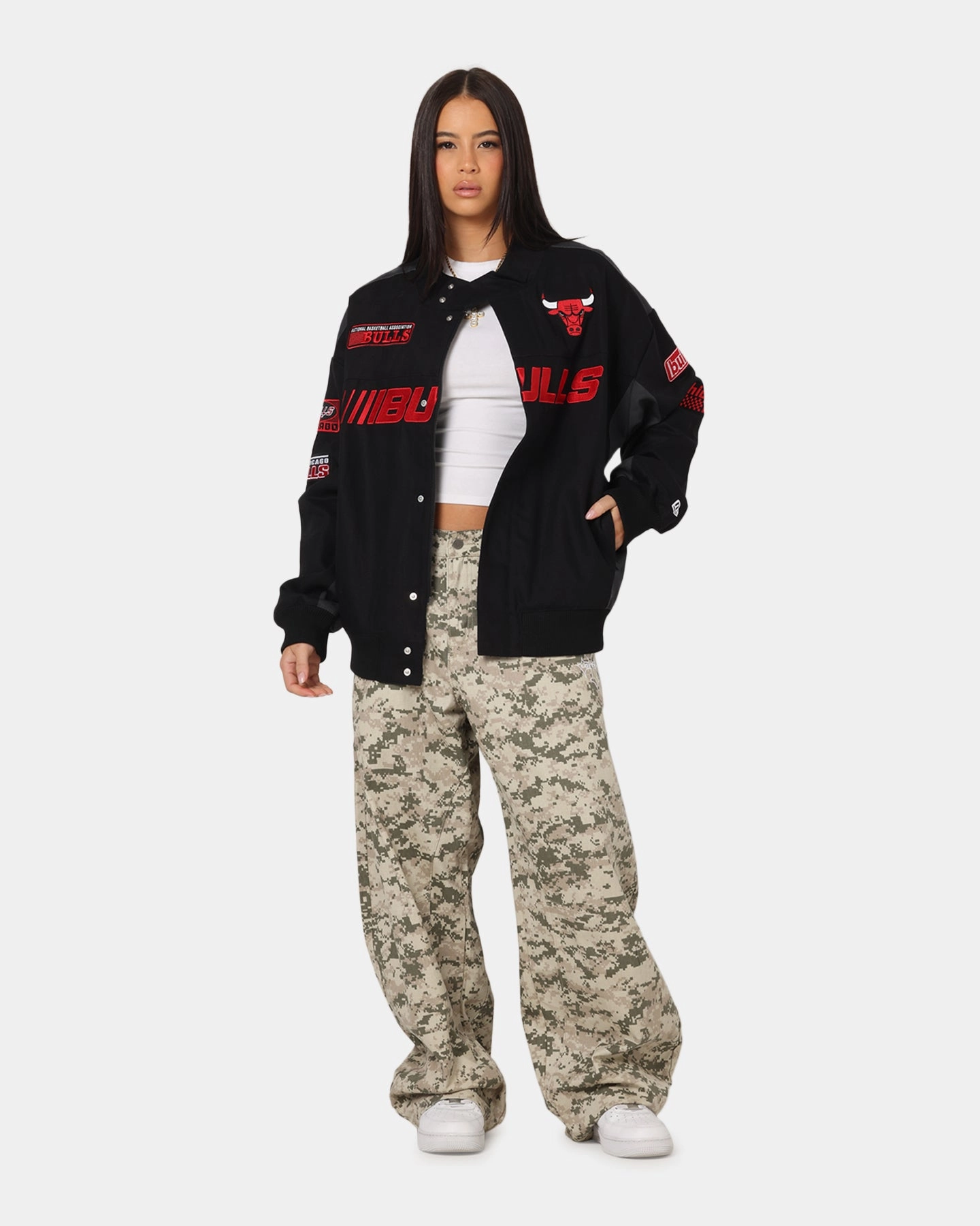 Breathable Layer campfire New Era Chicago Bulls NBA Motorsport Jacket Black