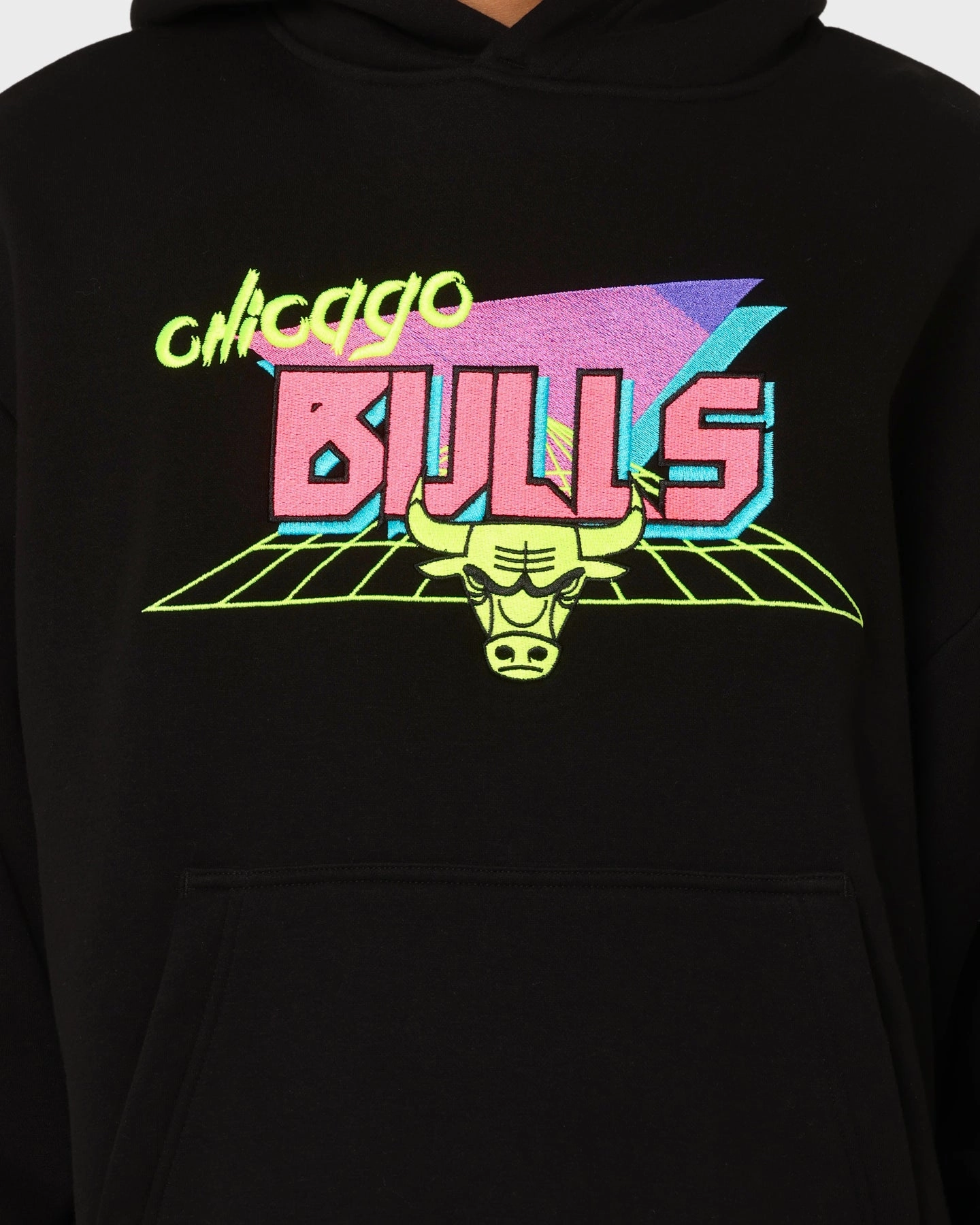 Badge Durable Stitching New Era Chicago Bulls Retro Arcade Hoodie Black