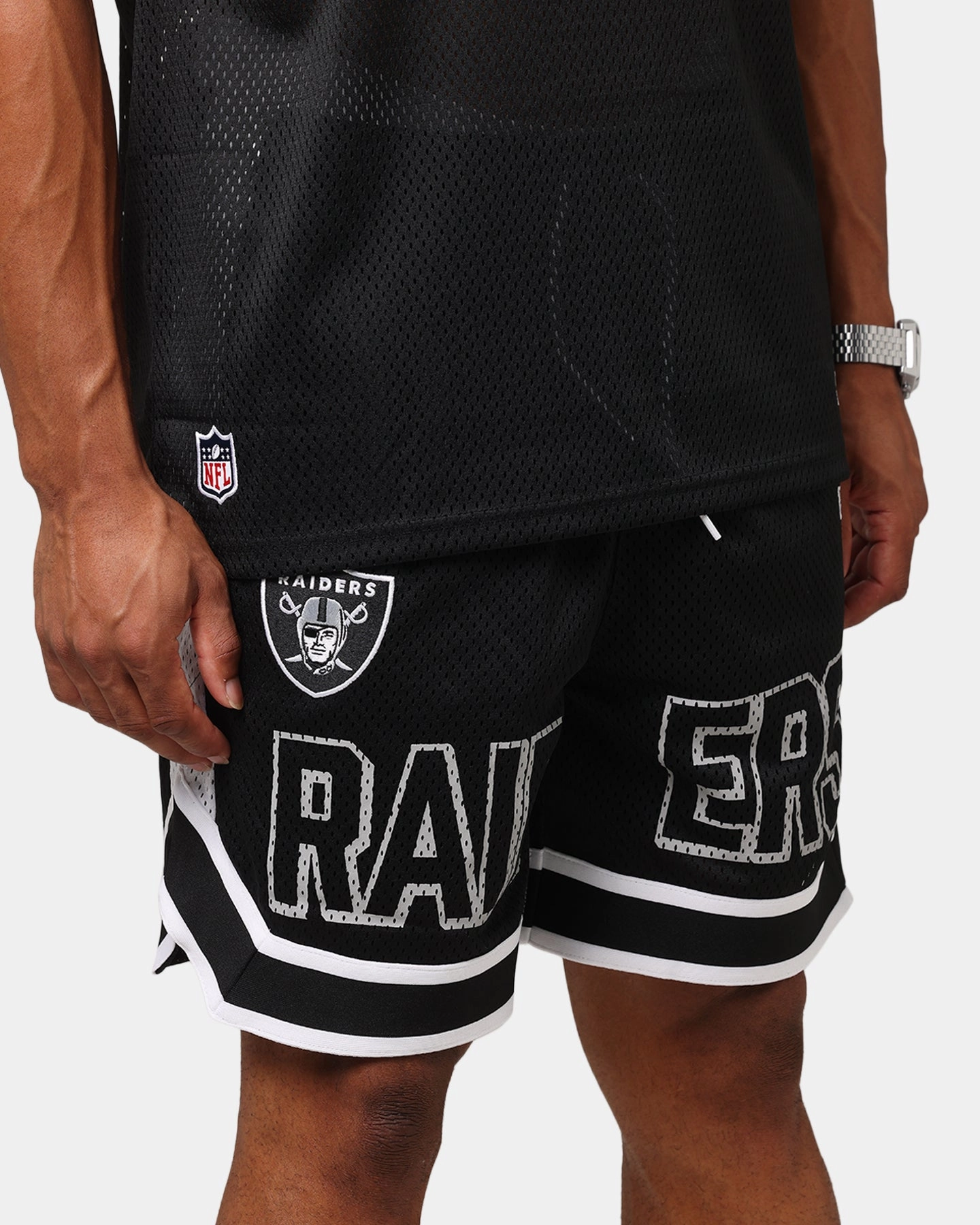 Fitness Enthusiast Anorak New Era Las Vegas Raiders NFL Graphic Shorts Black
