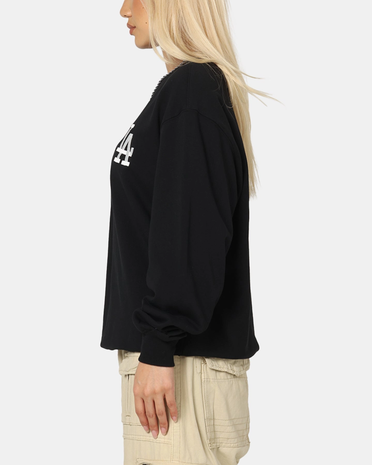 New Era Los Angeles Dodgers MLB Team Logo Crewneck Black Universal Fit Framework Cozy Comfort