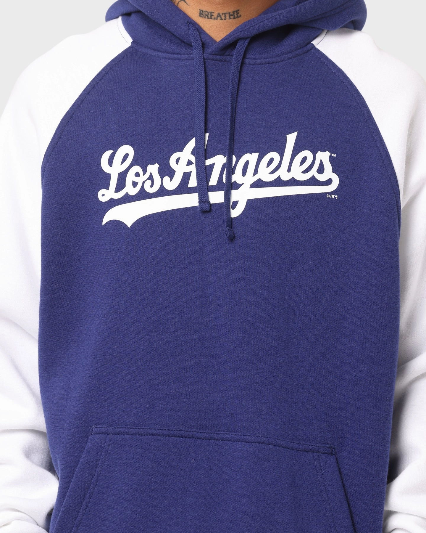 New Era Los Angeles Dodgers Raglan Hoodie Royal Charity