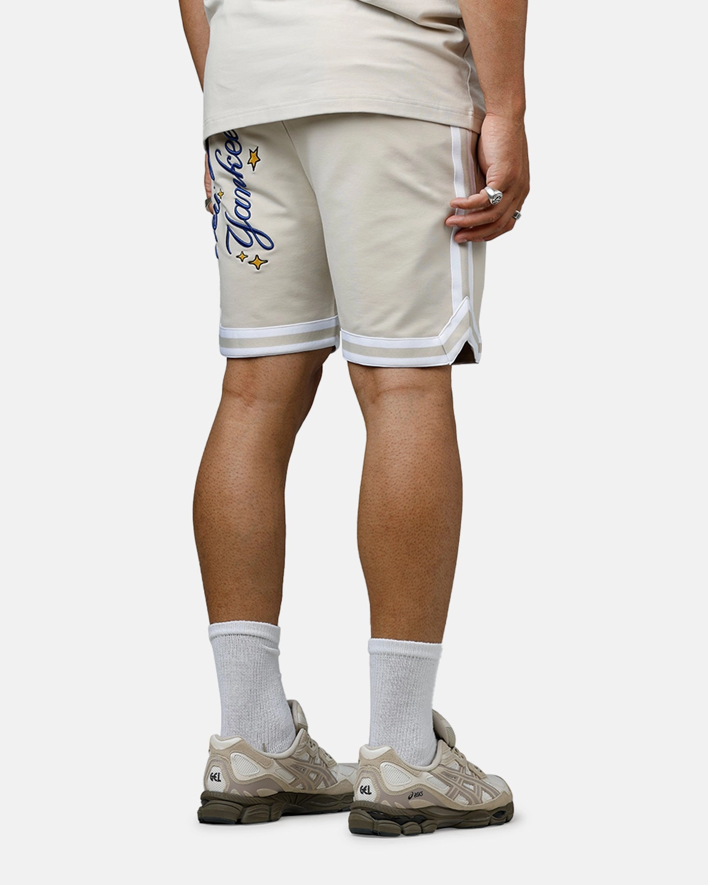 New Era New York Yankees 'Logo Select' Summer Shorts Stone Flatlock Seam Technology Layered Look