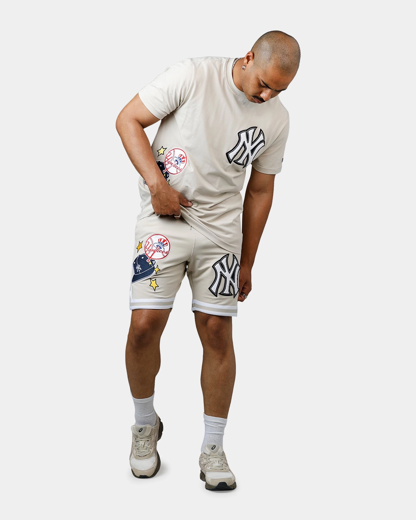Weekend Outfit New Era New York Yankees 'Logo Select' Summer Shorts Stone