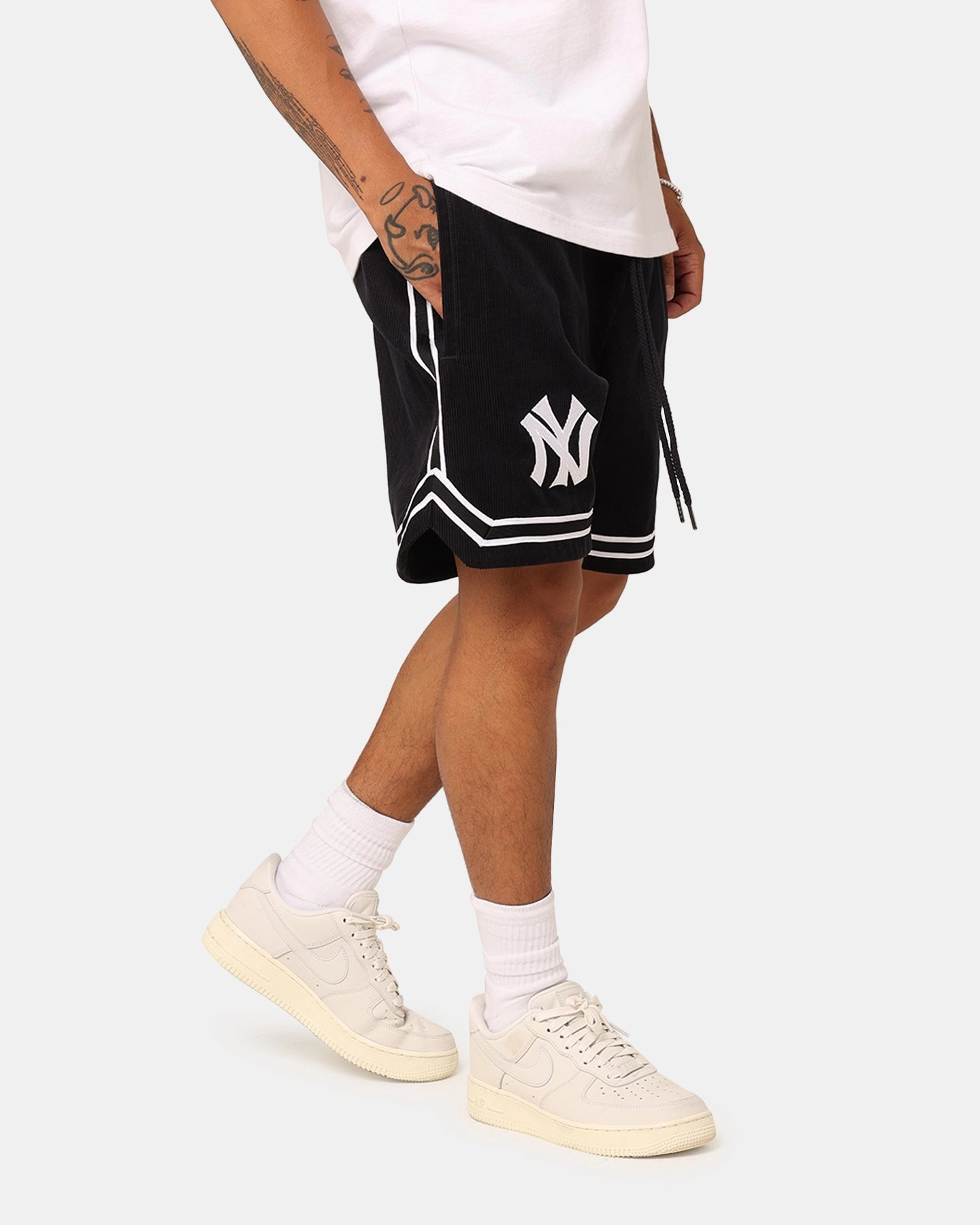 New Era New York Yankees Archive Corduroy Shorts OTC Wind Resistant Panels Chafe Free Edging