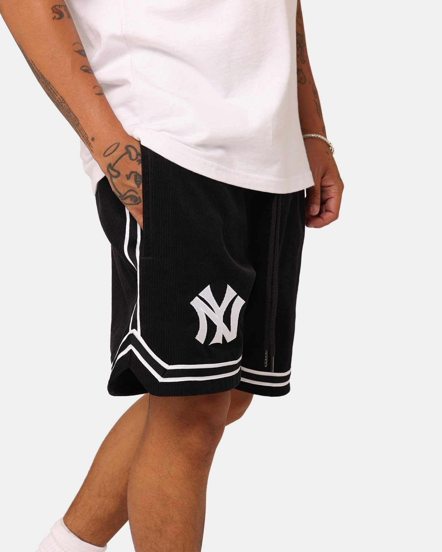 cardigan New Era New York Yankees Archive Corduroy Shorts OTC