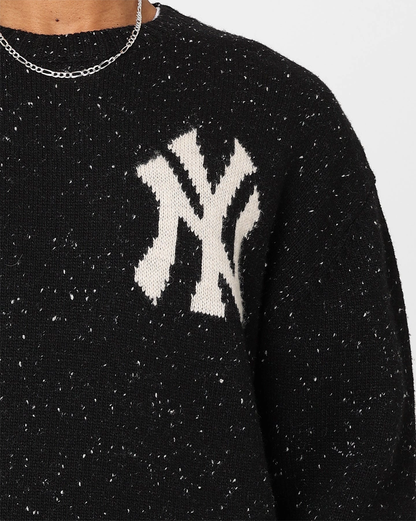 Durable zipper pull New Era New York Yankees Oversized Knit Sweater Black
