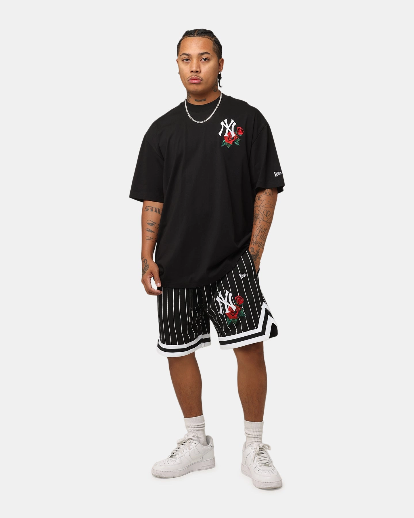 New Era New York Yankees Rose Mesh Shorts Black Adjustable Waistband Lightweight Fabric
