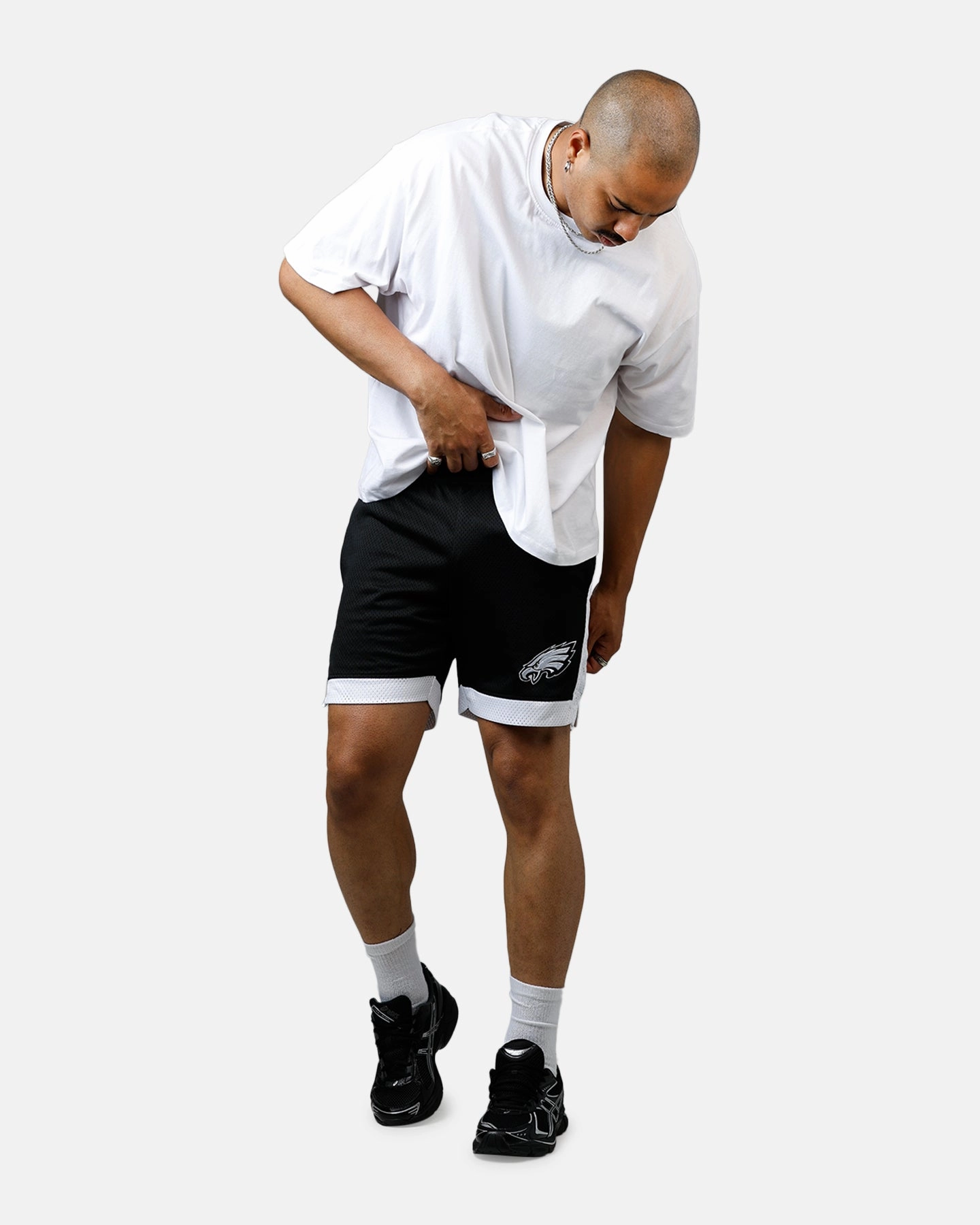 New Era Philadelphia Eagles Sport Class Shorts Black/White Lightweight Material Dynamic Flex Zones