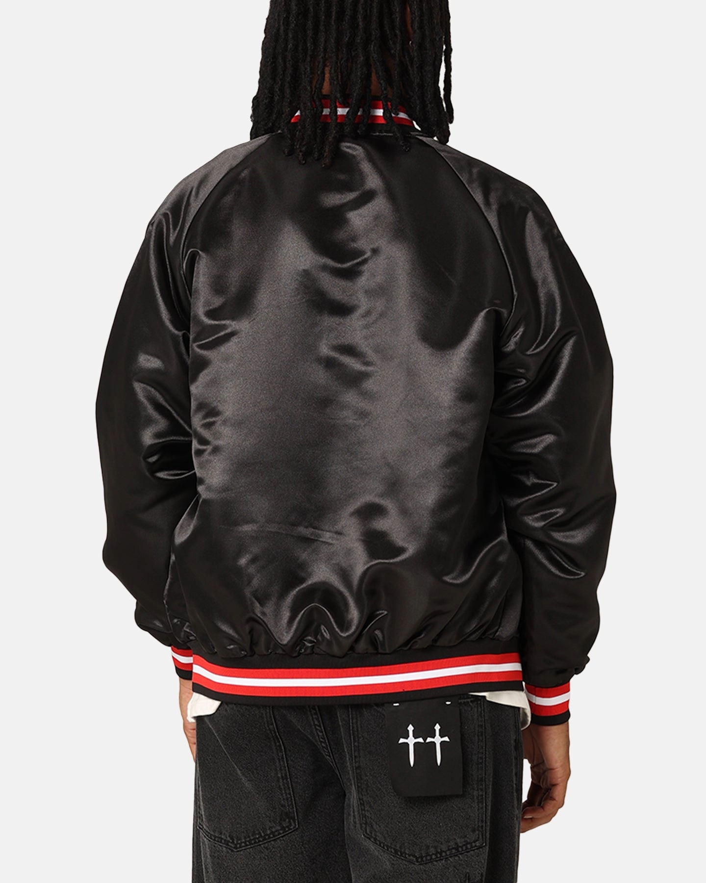 Smart Casual Insulated Layer Mitchell & Ness Chicago Bulls Lightweight Satin Jacket Black