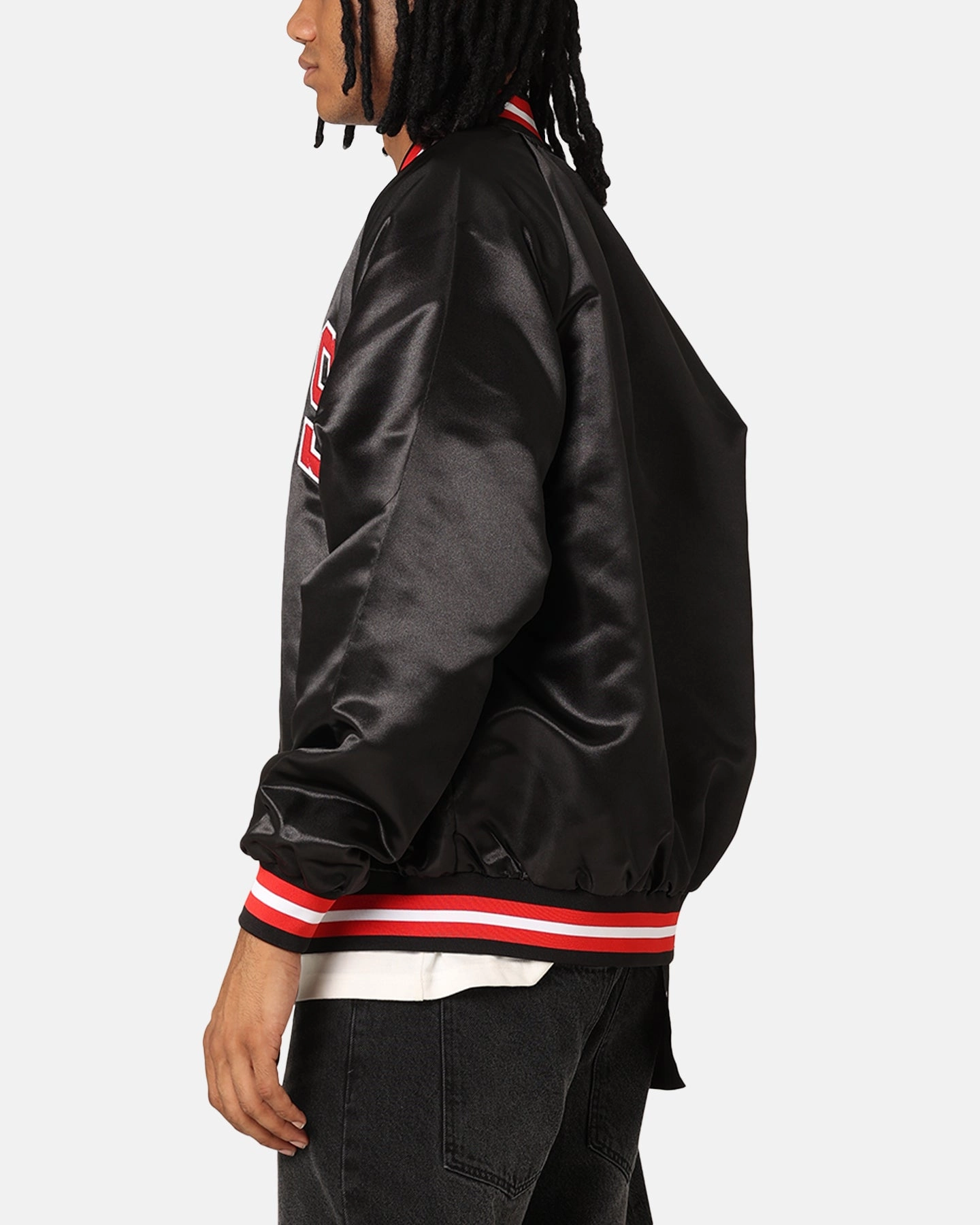 Occasion Mitchell & Ness Chicago Bulls Lightweight Satin Jacket Black