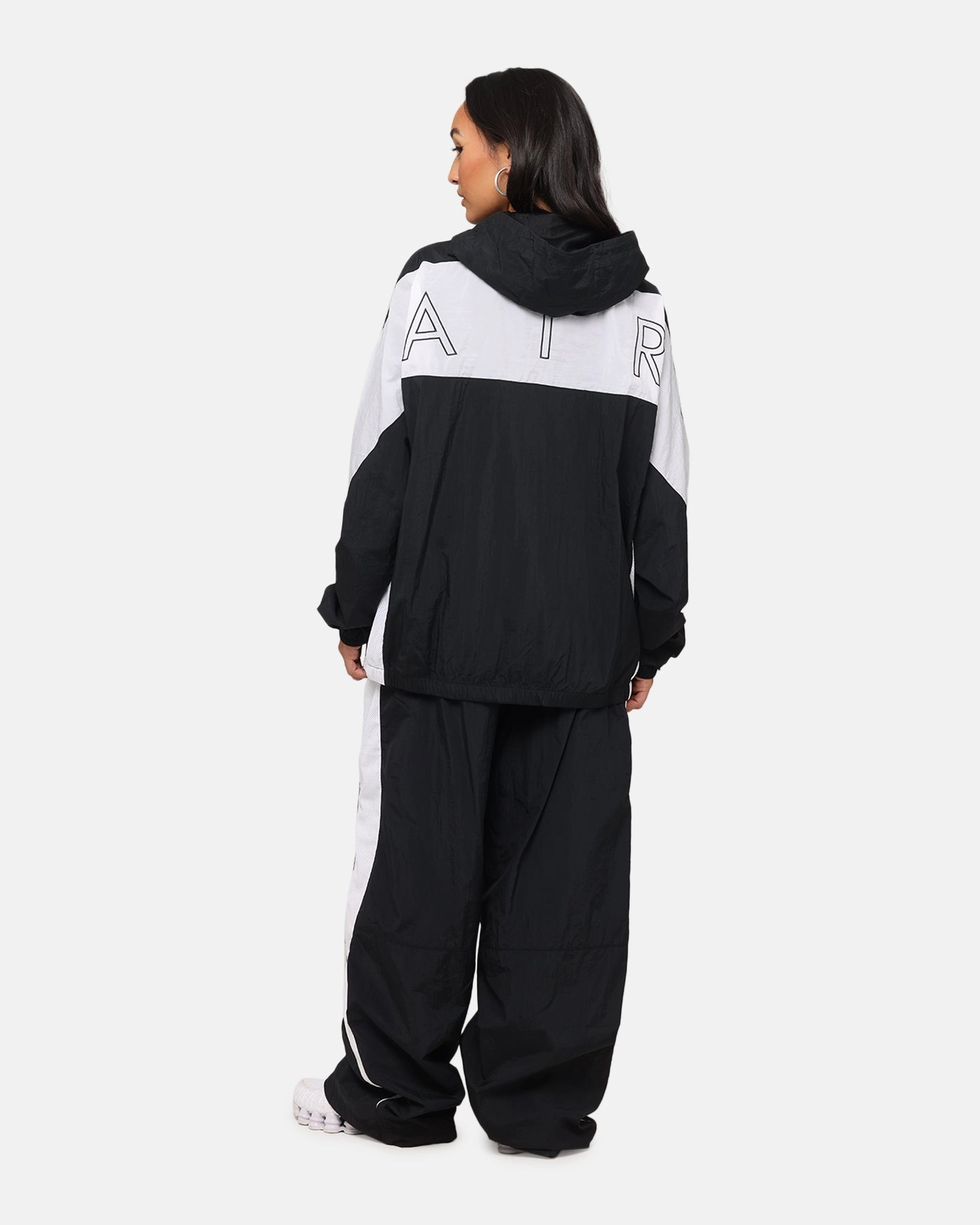 Nike Air Woven Jacket Black/White/White Light Padding suitable for modeling