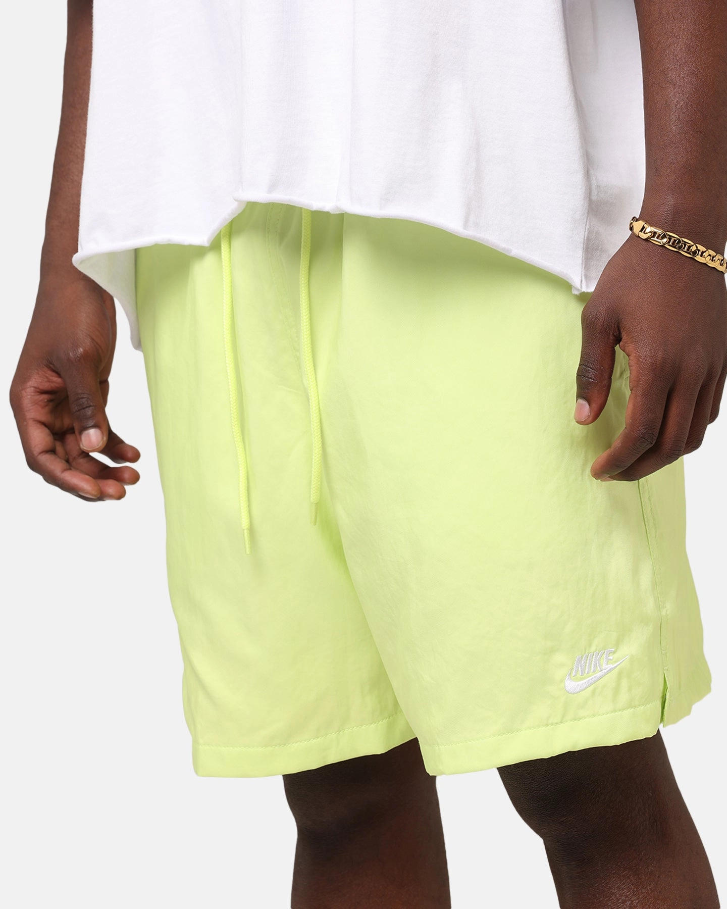 Nike Club Flow Shorts Lemon Perfect Comfort