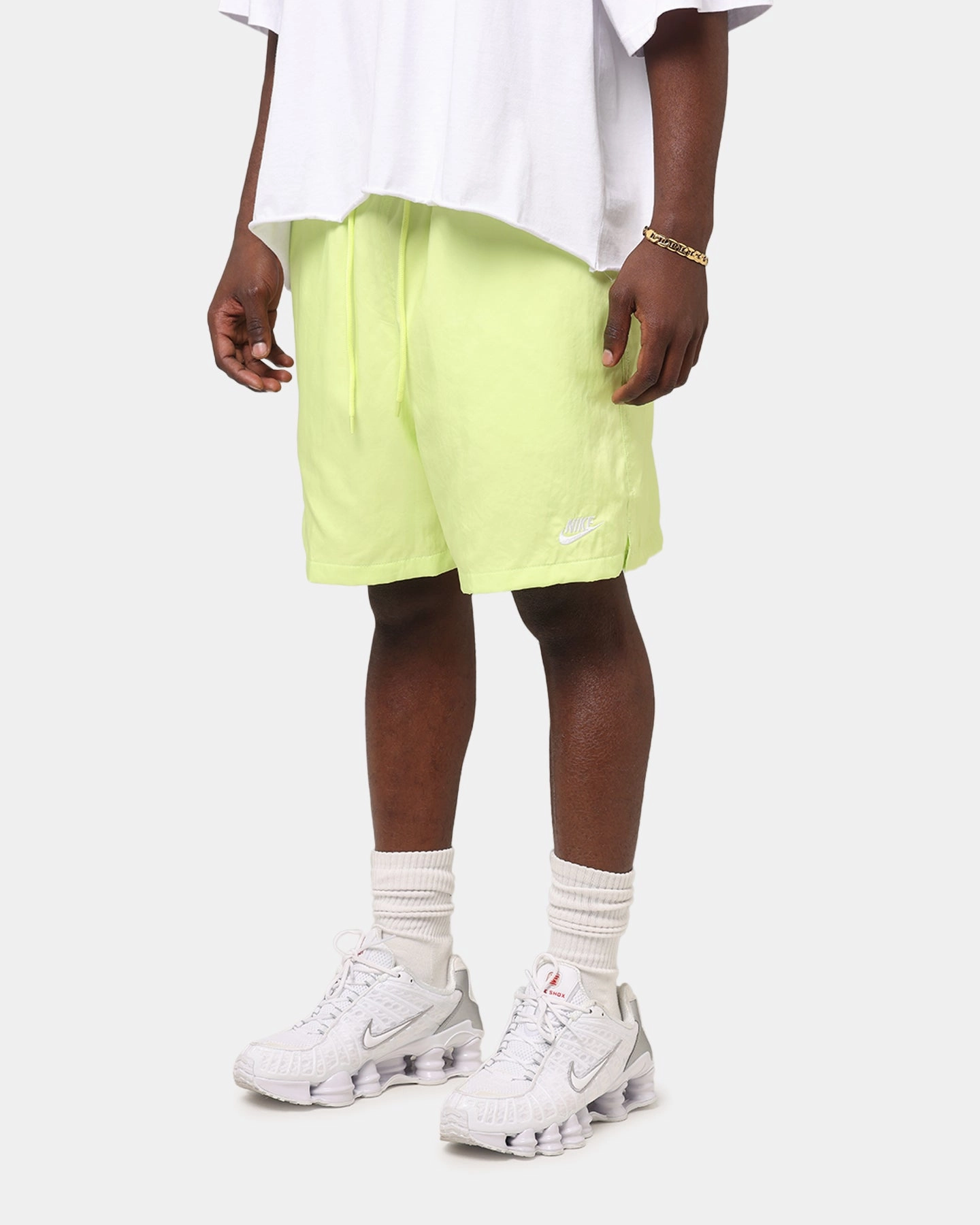 Nike Club Flow Shorts Lemon slim fit QuickAdjustStraps
