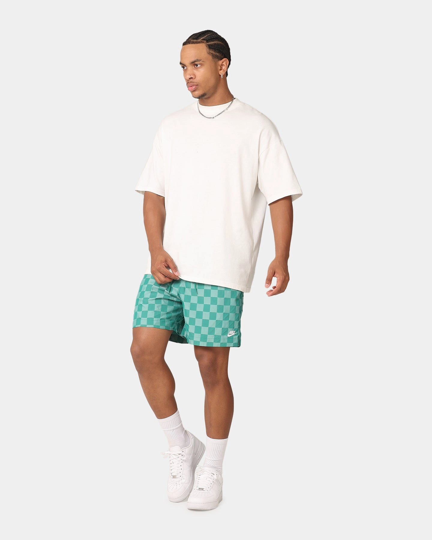 Nike Club Flow Shorts Malachite/White transportation industry