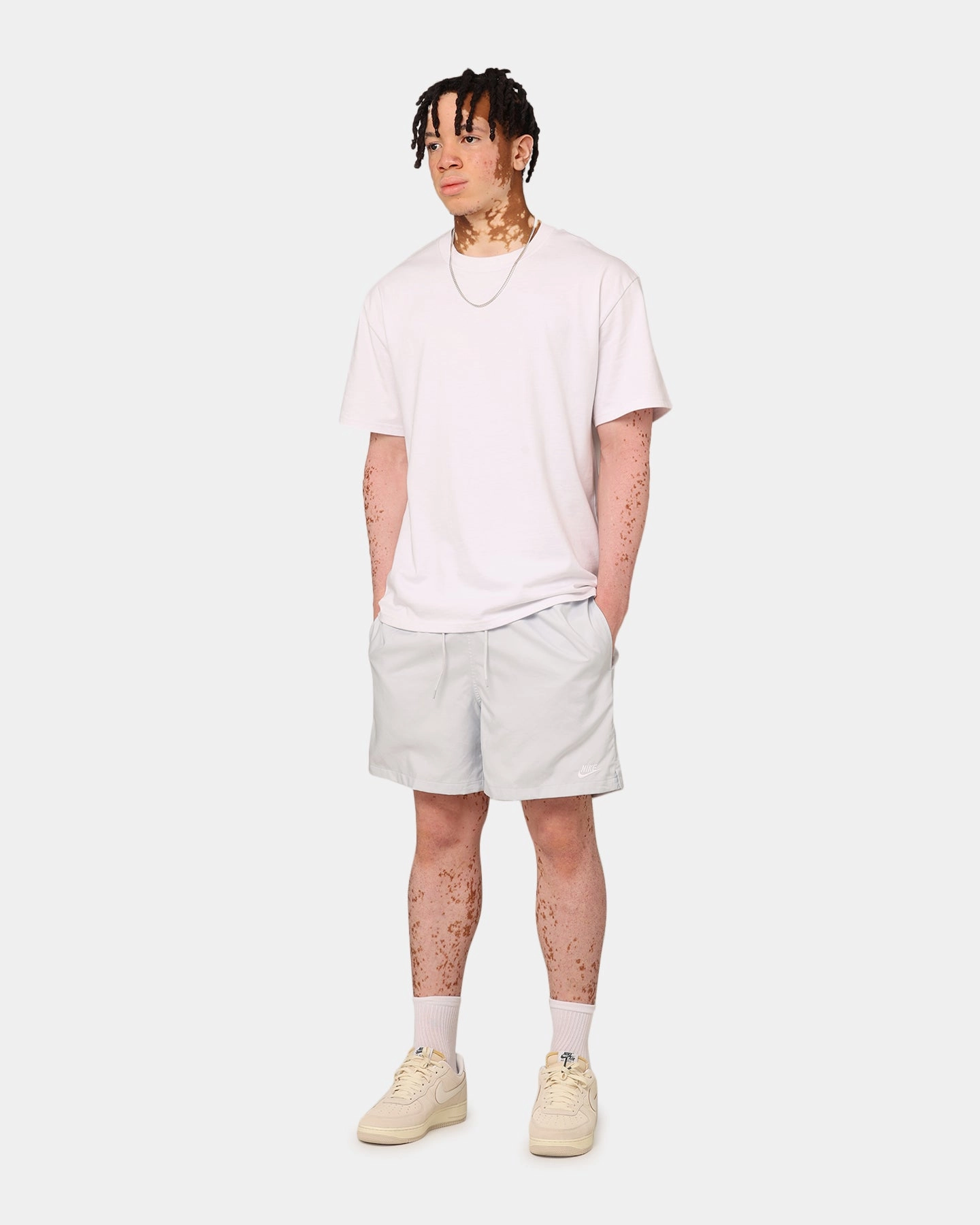 creative industry Nike Club Flow Shorts Pure Platinum