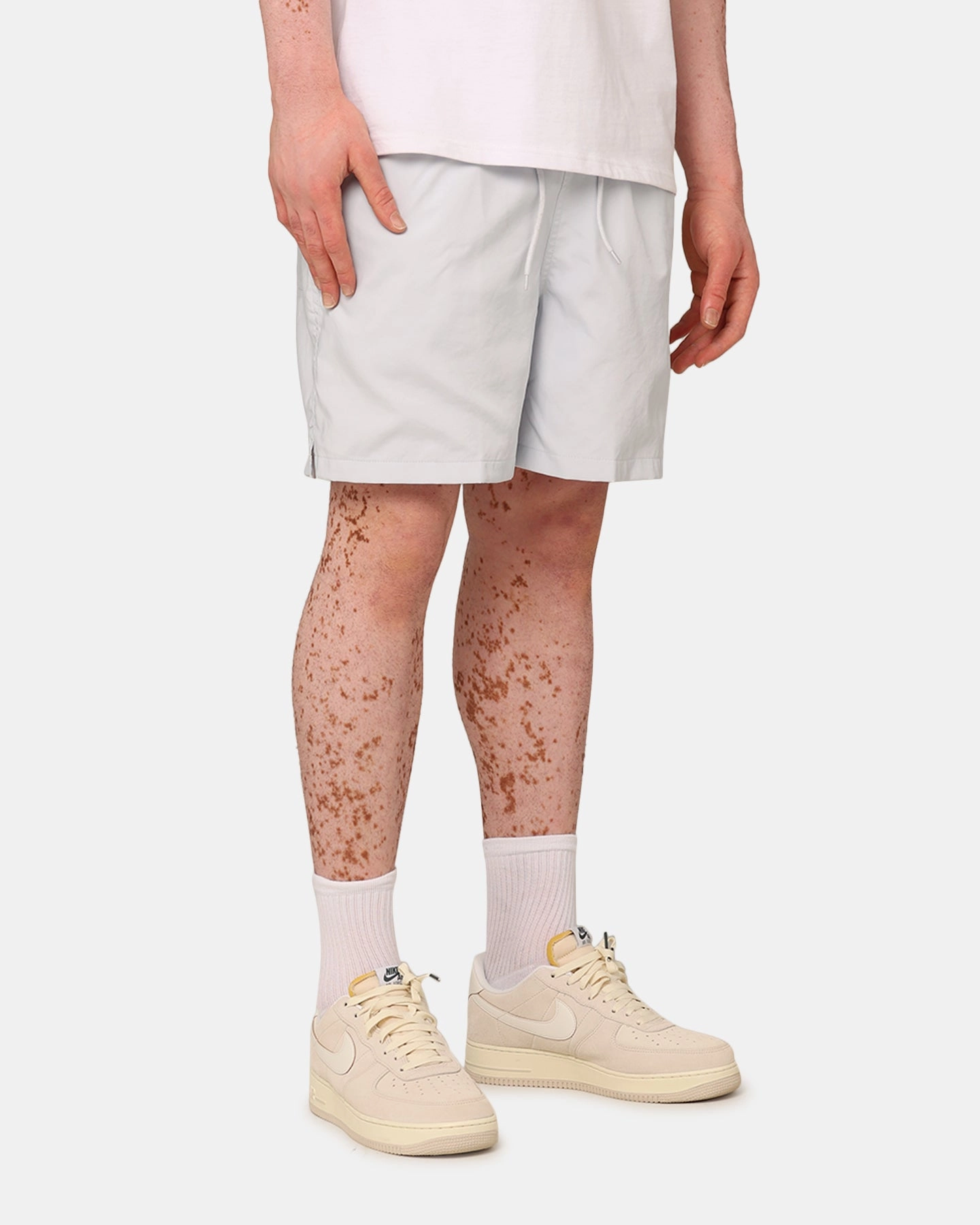 Nike Club Flow Shorts Pure Platinum Trendy Fashion