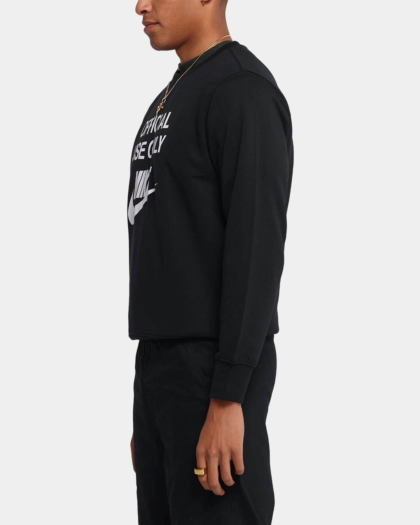 Nike Club French Terry Crewneck Black/White Magnetic Fasteners