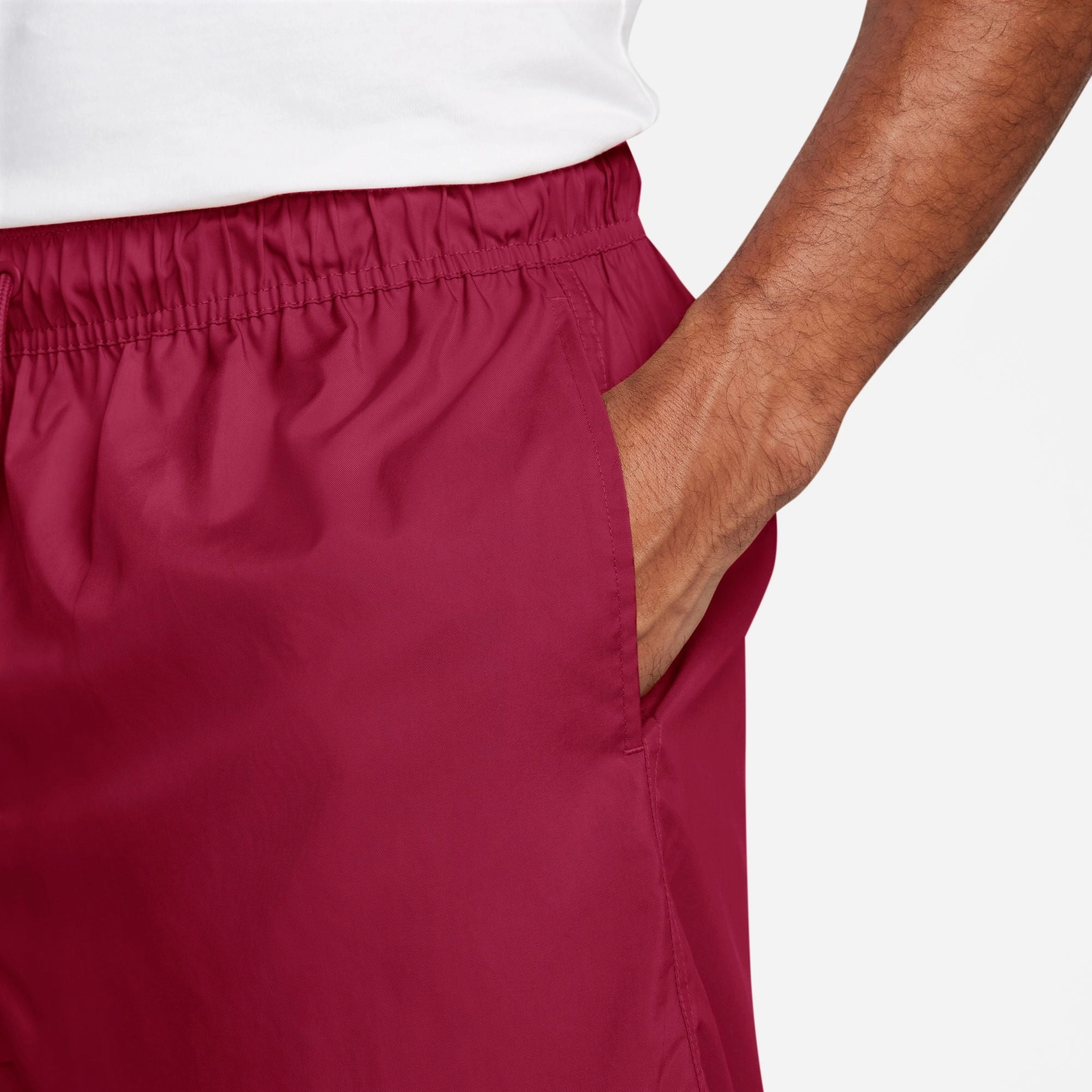 Nike Club Woven Short 'Team Red' Weekend Outing