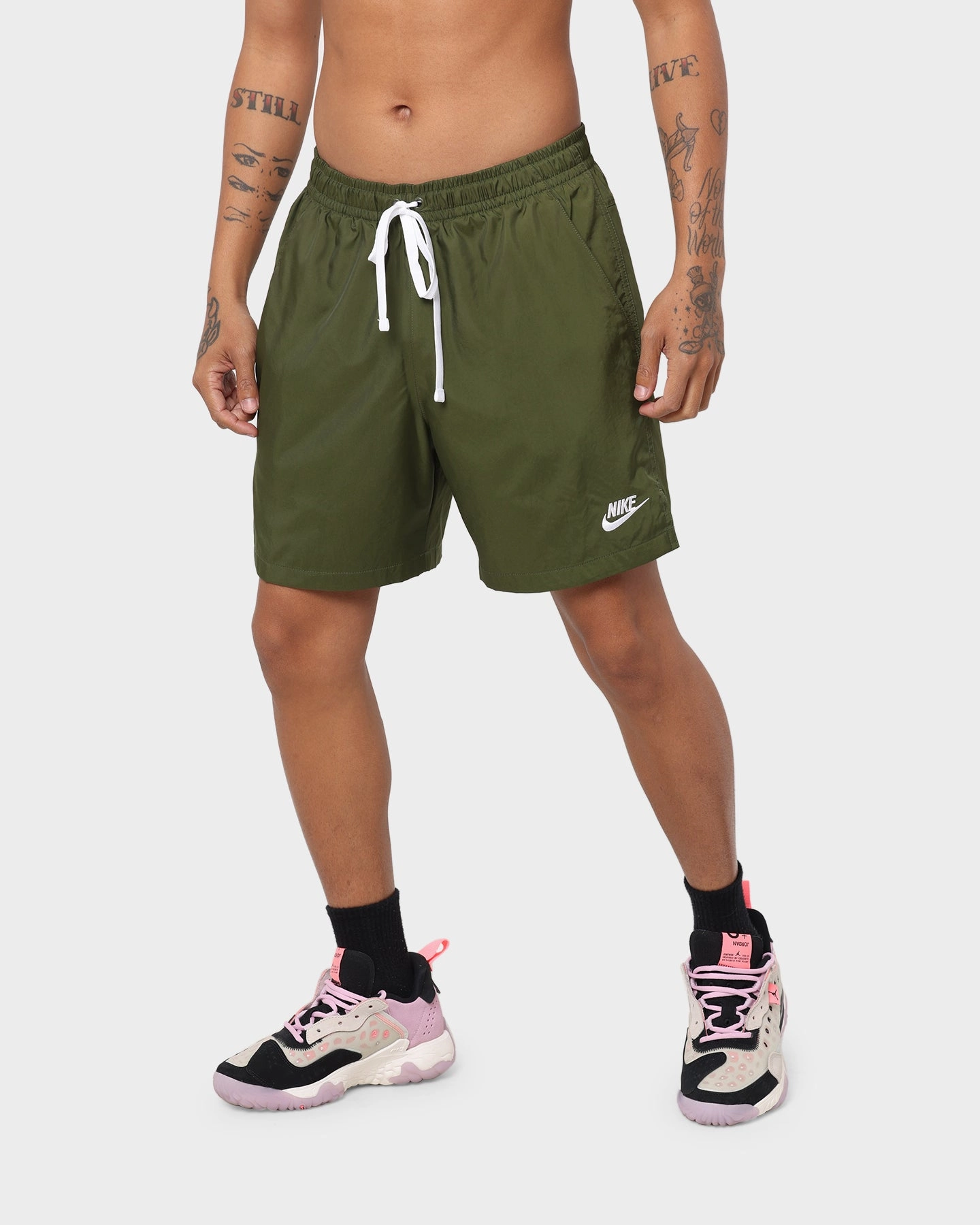 Nike Nike Sportswear Woven Lined Shorts Rough Green/White Quick Access Cargo Pockets DIY project