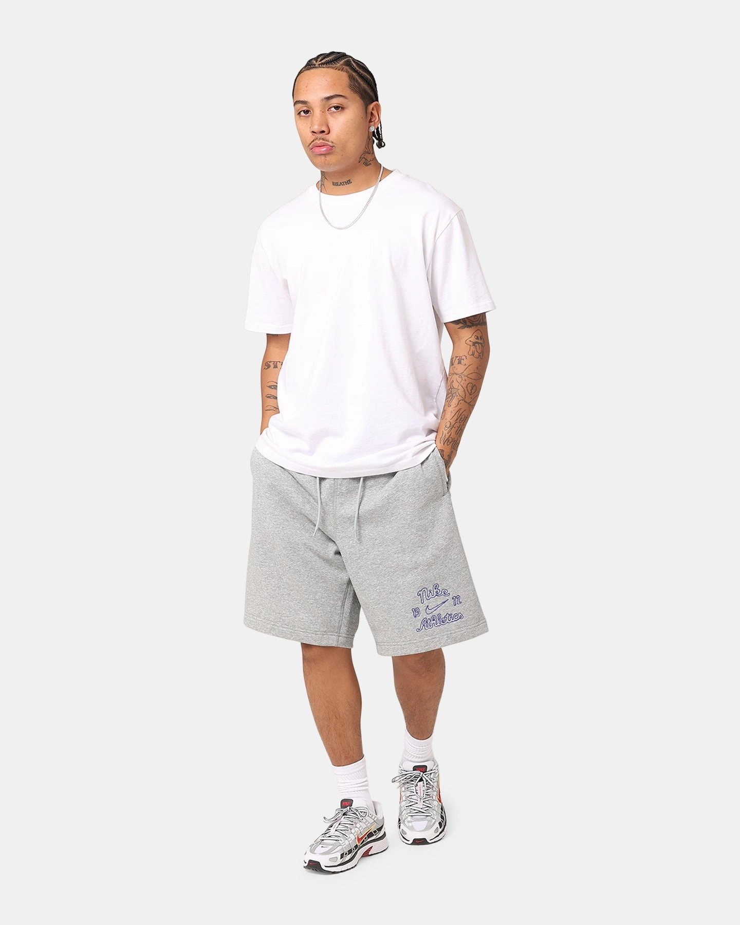 Nike Sportswear Club Essential French Terry Shorts Dark Grey Heather Vintage Look Effortless Style