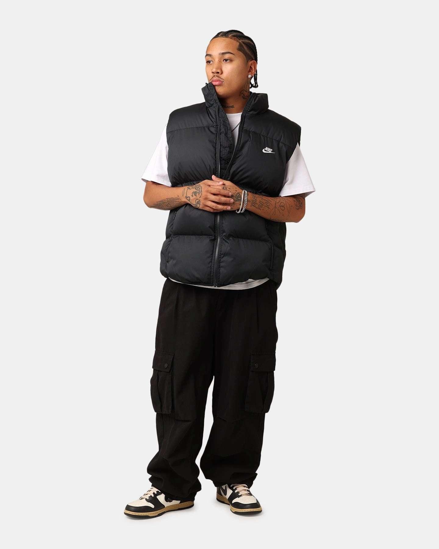 Nike Sportswear Club PrimaLoft? Water-Repellent Puffer Vest Black/White Present Insulated Core