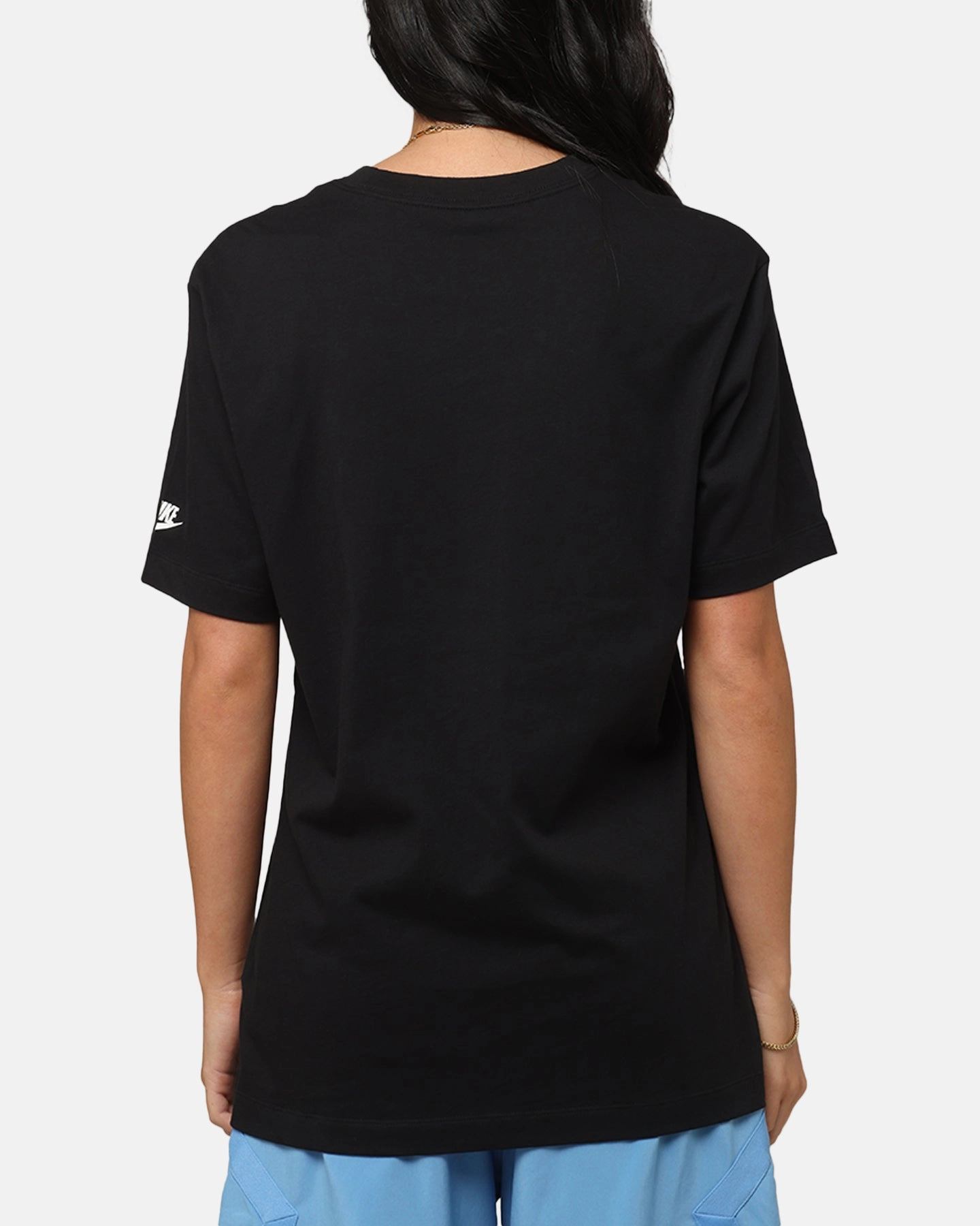 Nike Sportswear Club T-Shirt Black Layered Shoulder Design