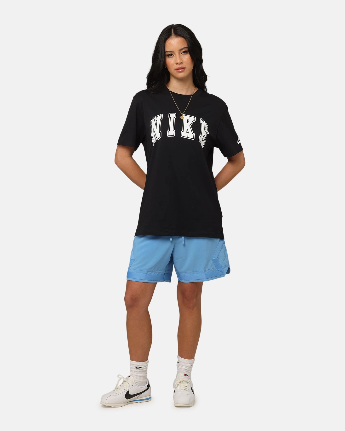 Nike Sportswear Club T-Shirt Black Breathable Look