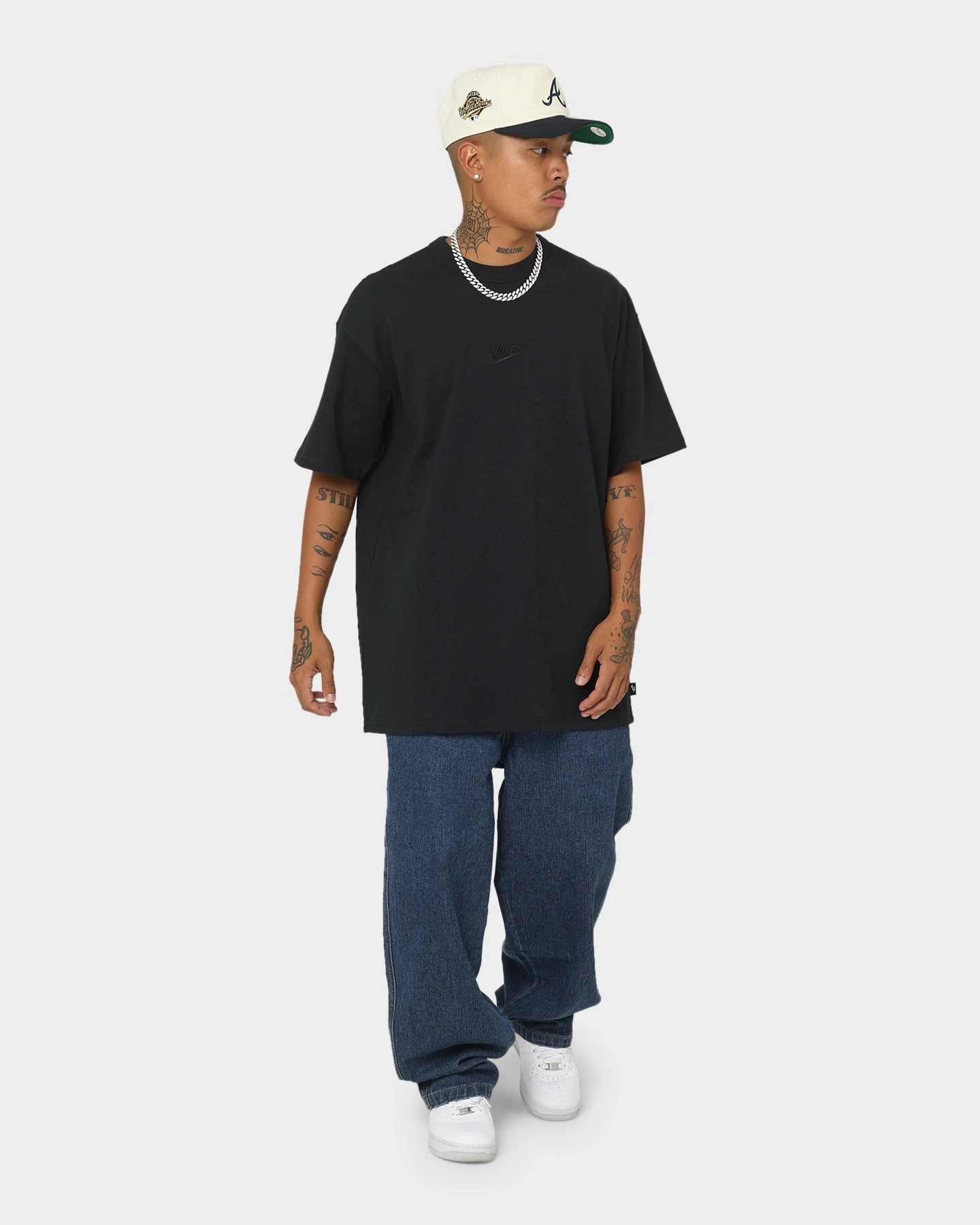 Teenager fashion Nike Sportswear Premium Essentials T-Shirt Black/Black