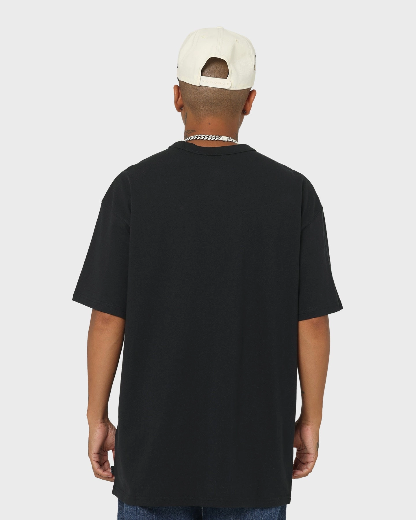 Nike Sportswear Premium Essentials T-Shirt Black/Black Yoga flexibility