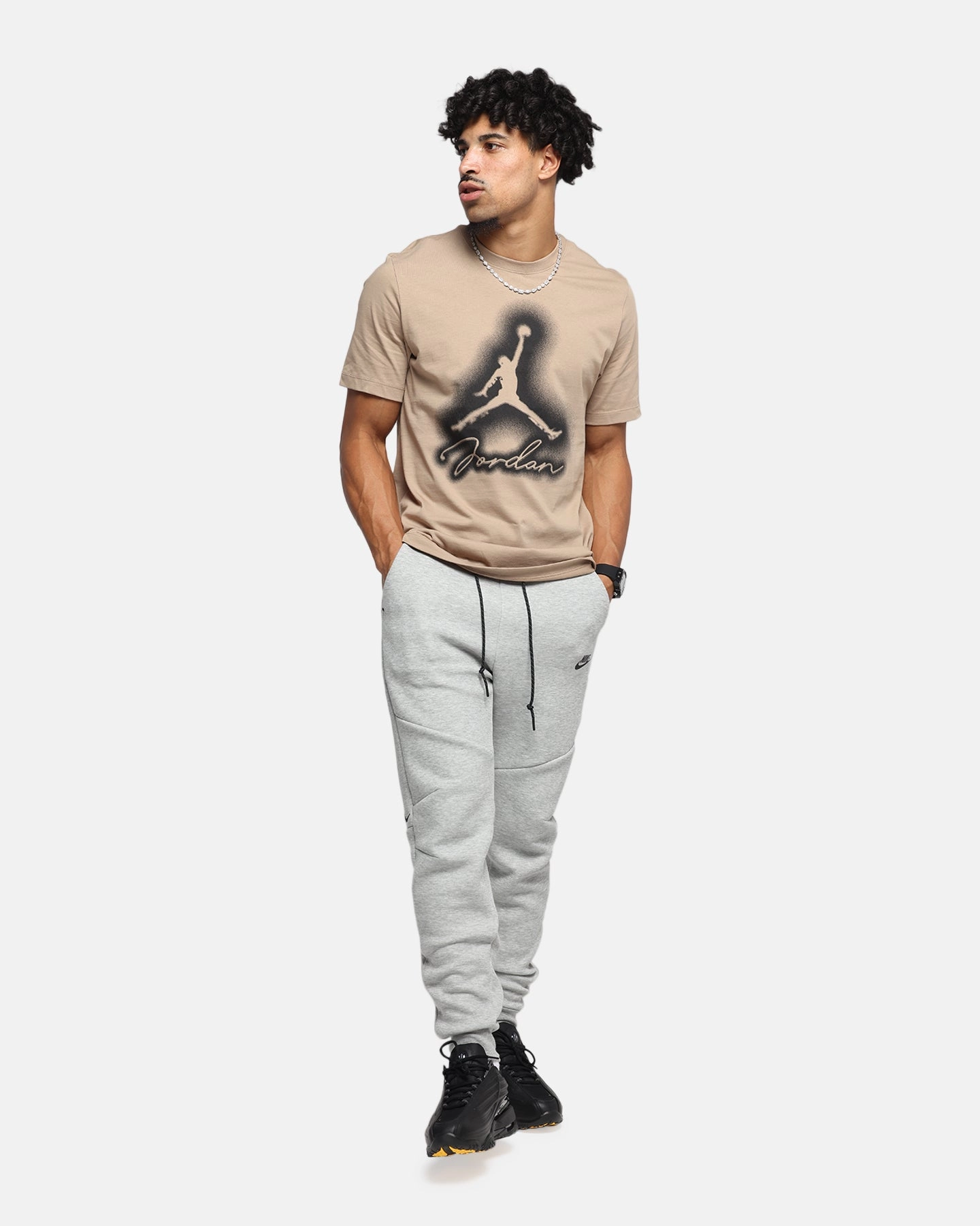 Nike Sportswear Tech Fleece Joggers Dark Grey Heather Windproof coating