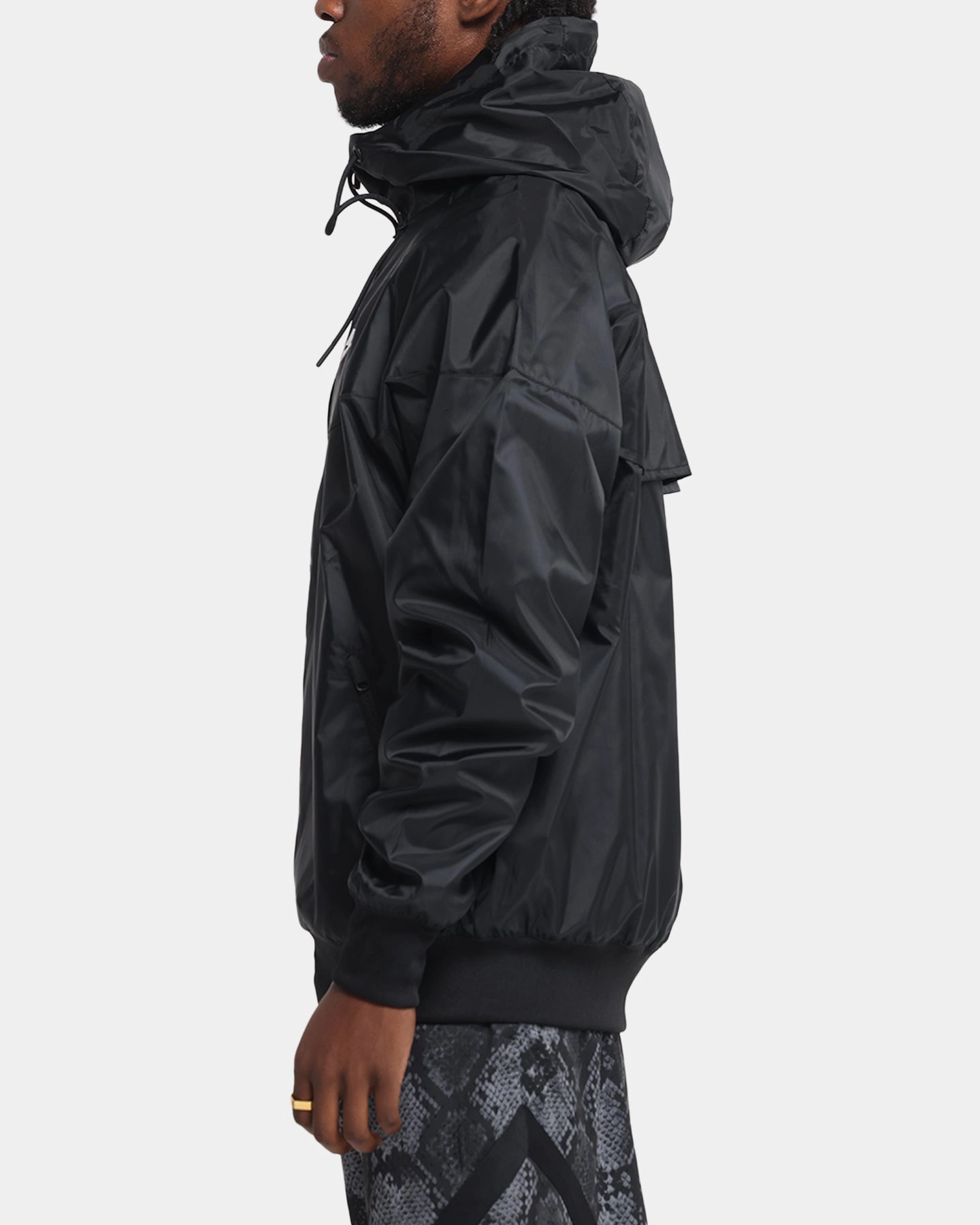 Nike Sportswear Windrunner Woven Hooded Jacket Black/White Speak Package