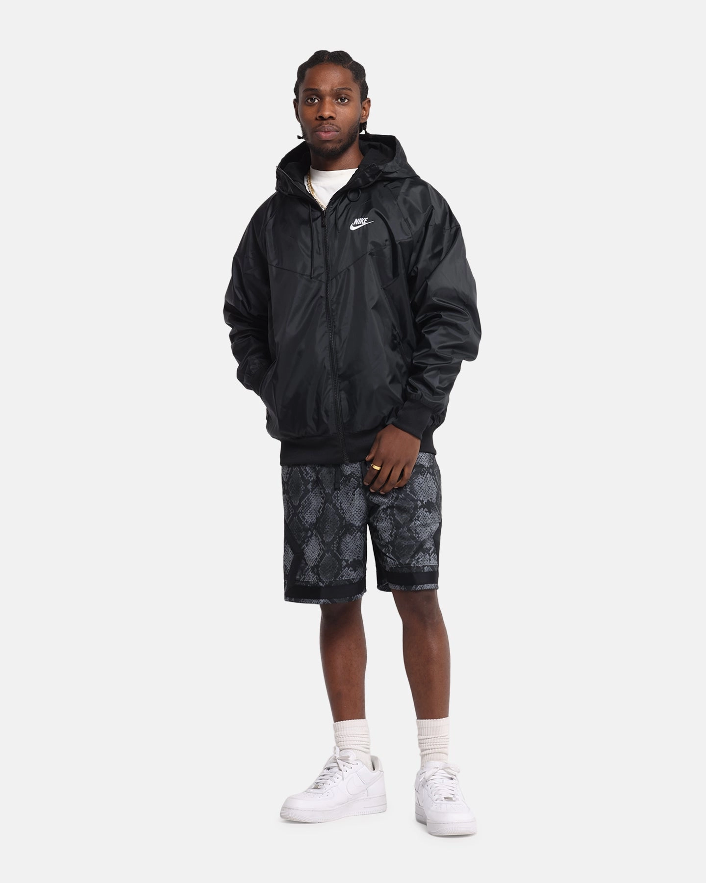 Nike Sportswear Windrunner Woven Hooded Jacket Black/White Raglan sleeves