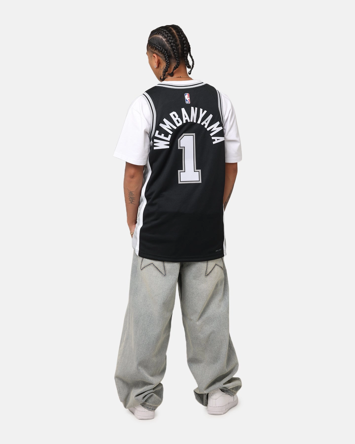 Nike Victor Wembanyama San Antonio Spurs #1 Icon Edition 2022/23 Nike Dri-Fit NBA Swingman Jersey Black Performance Driven