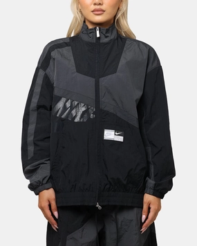 Nike Women's Oversized Street Woven Jacket Anthracite/Black WaterResistantFabric NonRestrictiveFit