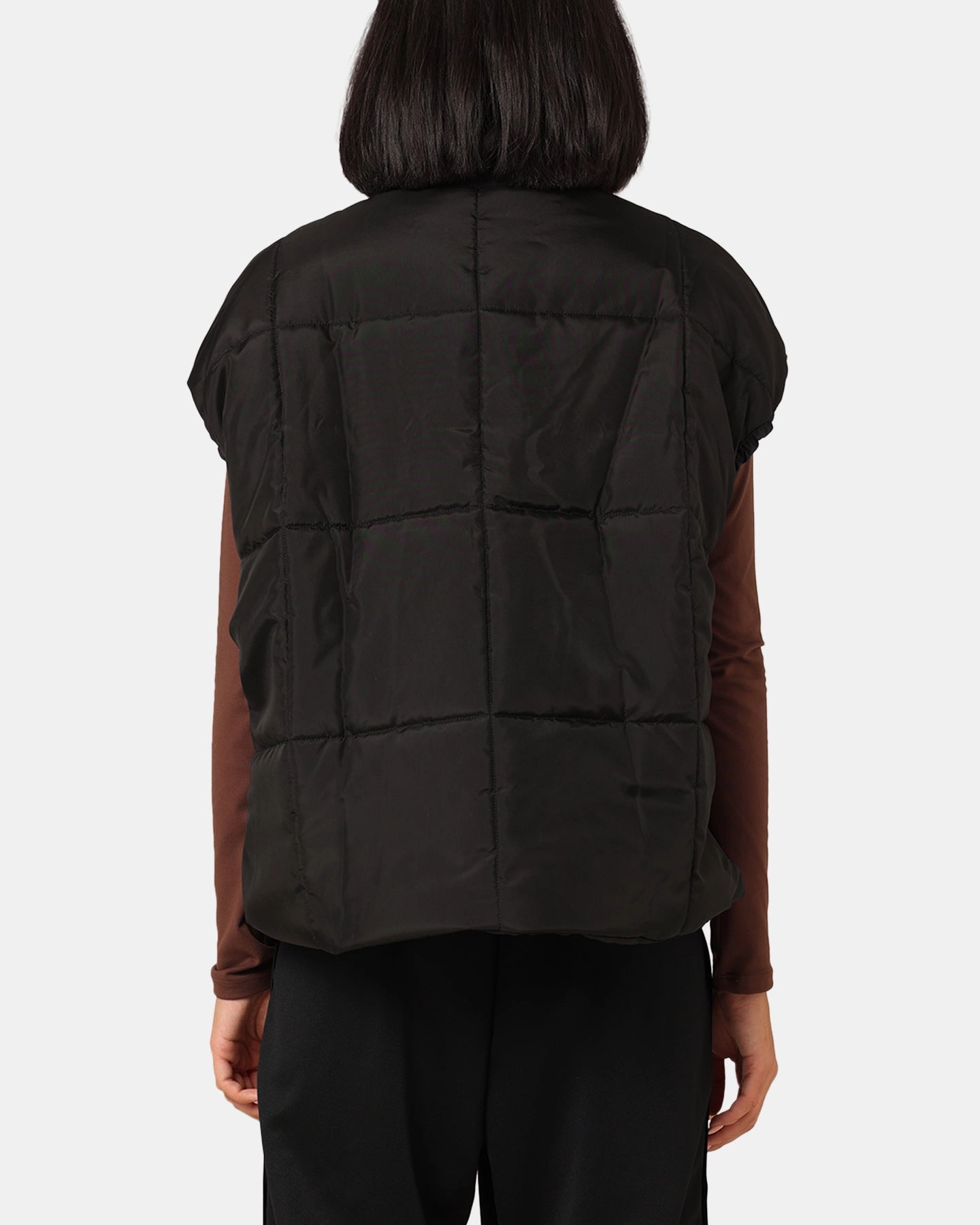Nike Women's Sportswear Classic Puffer Therma-FIT Loose Vest Black/White Involve