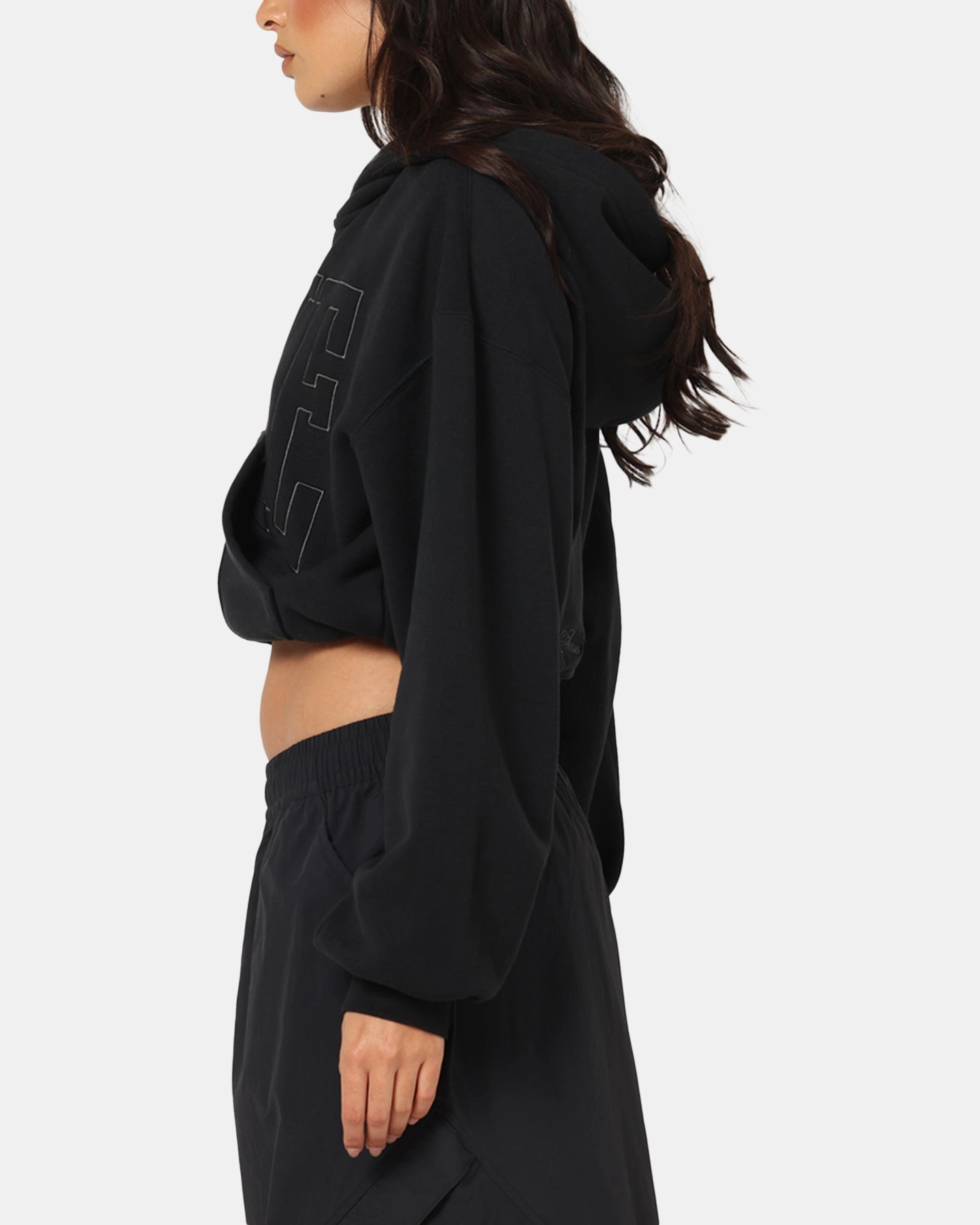 Winter Layers Condition Nike Women's Sportswear Full-Zip Cropped French Terry Hoodie Black