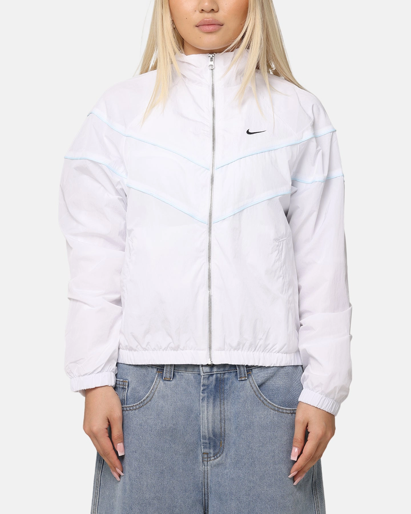 Nike Women's Sportswear Loose UV Woven Full-Zip Jacket White/Black Heavy Duty