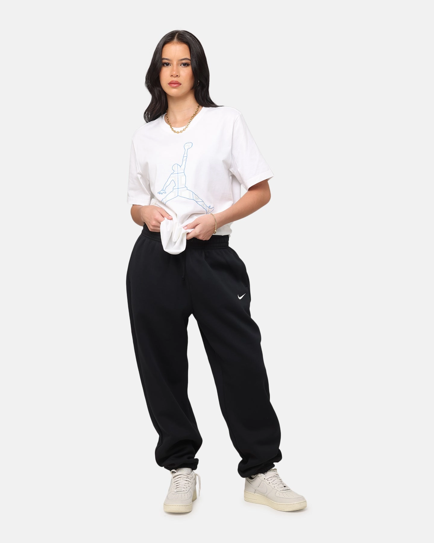 Nike Women's Sportswear Phoenix Fleece High-Waisted Oversized Sweatpants Black/Sail Timeless Comfort Windproof coating