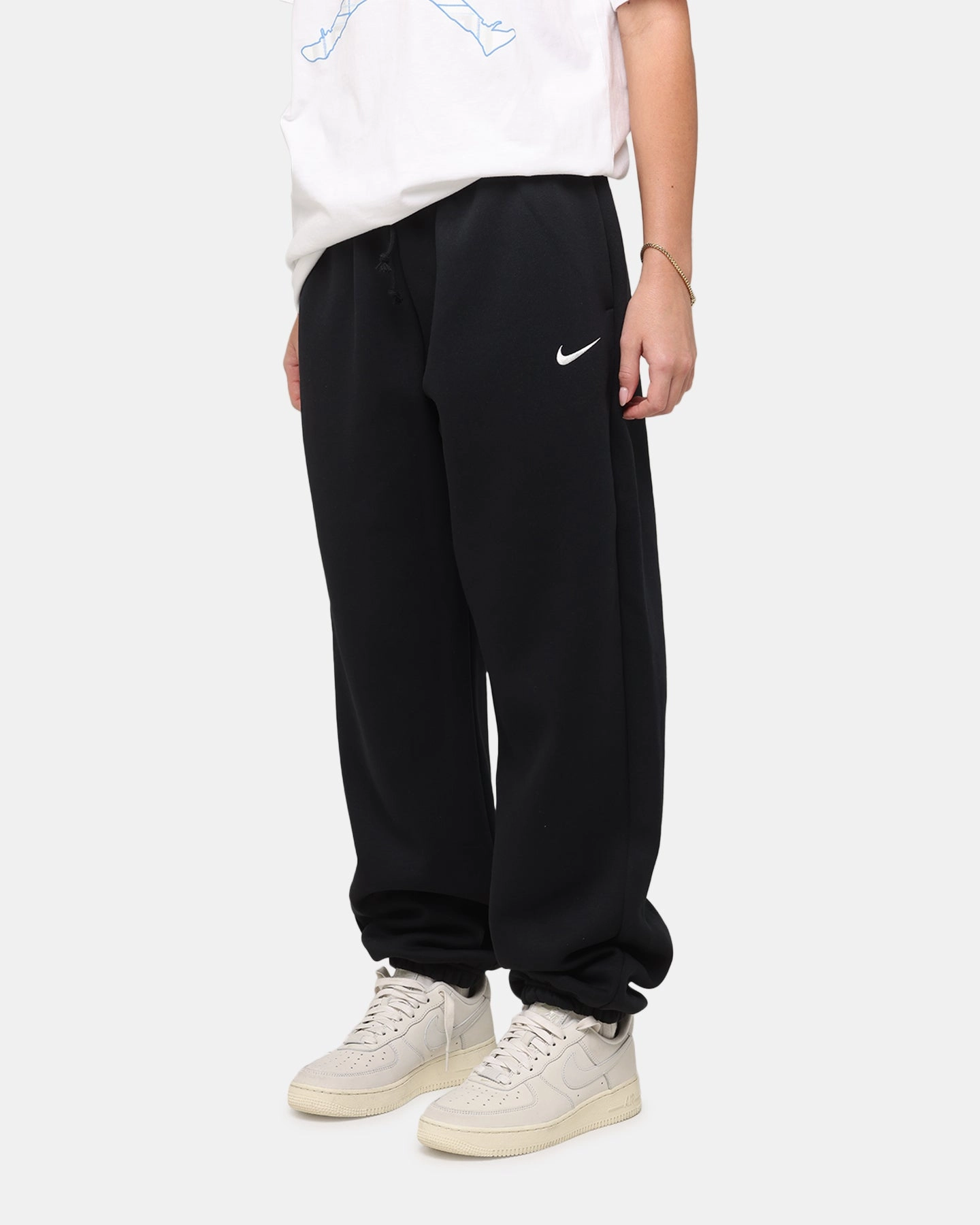 Slim Silhouette Nike Women's Sportswear Phoenix Fleece High-Waisted Oversized Sweatpants Black/Sail