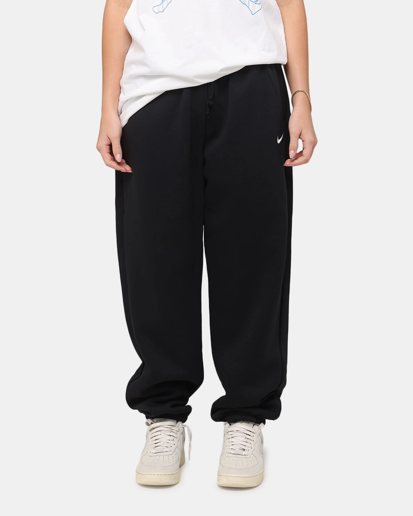 Smooth Fabric Stretchy Waist Nike Women's Sportswear Phoenix Fleece High-Waisted Oversized Sweatpants Black/Sail