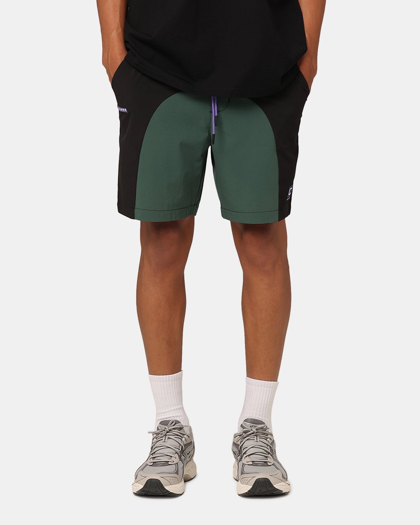 sweater Style Choice Carre Two Tone Shorts Black/Green