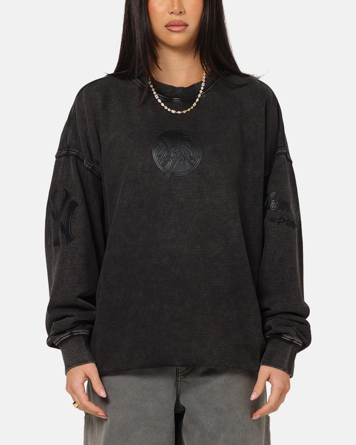 Pro Standard New York Yankees 'Wash Vanguard' Fleece Crewneck Washed Black Adjustable Drawstring Waist High Performance Blend