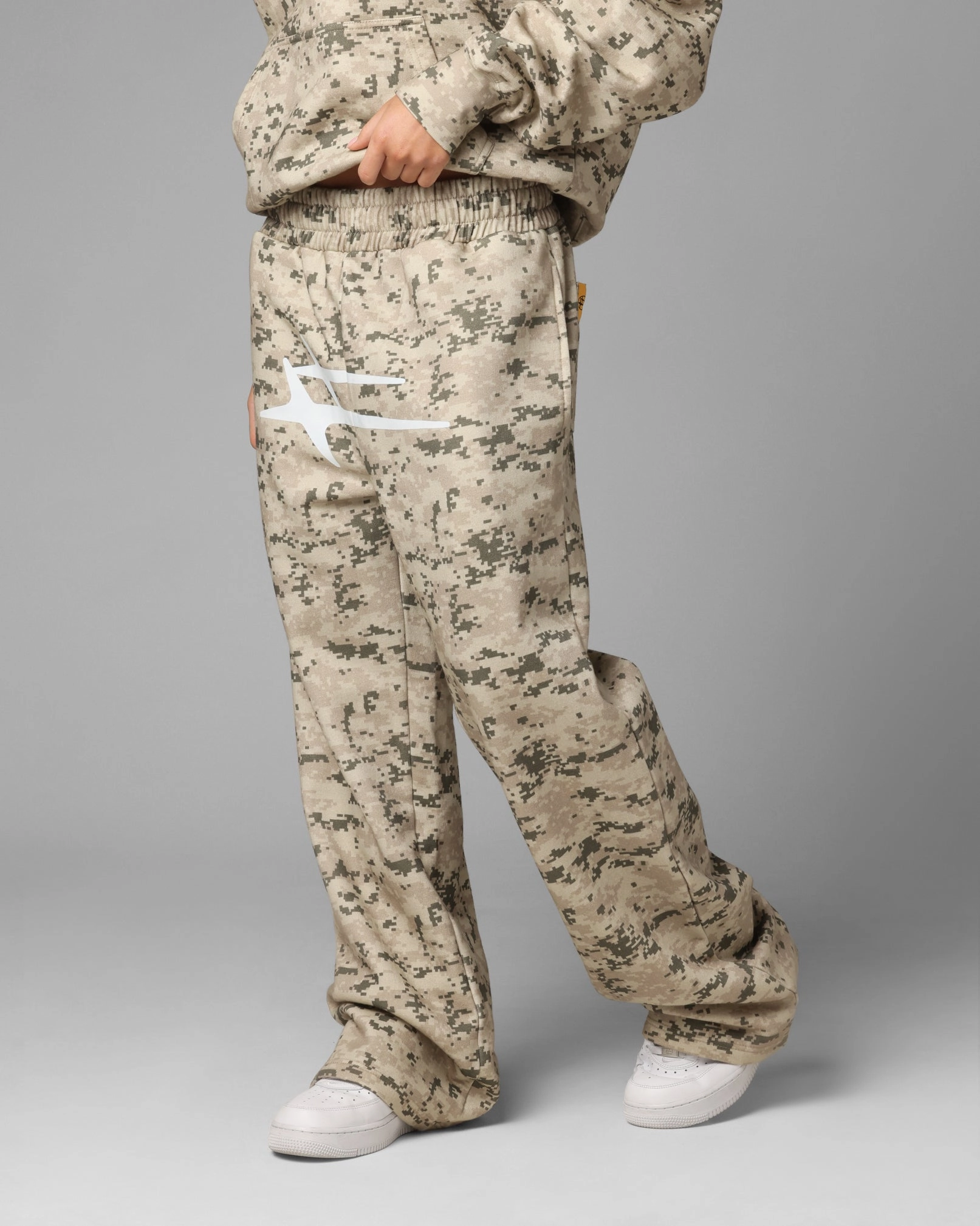 Street Inspired Fashionable Fit Loiter Hybrid Sweatpants Digi Camo