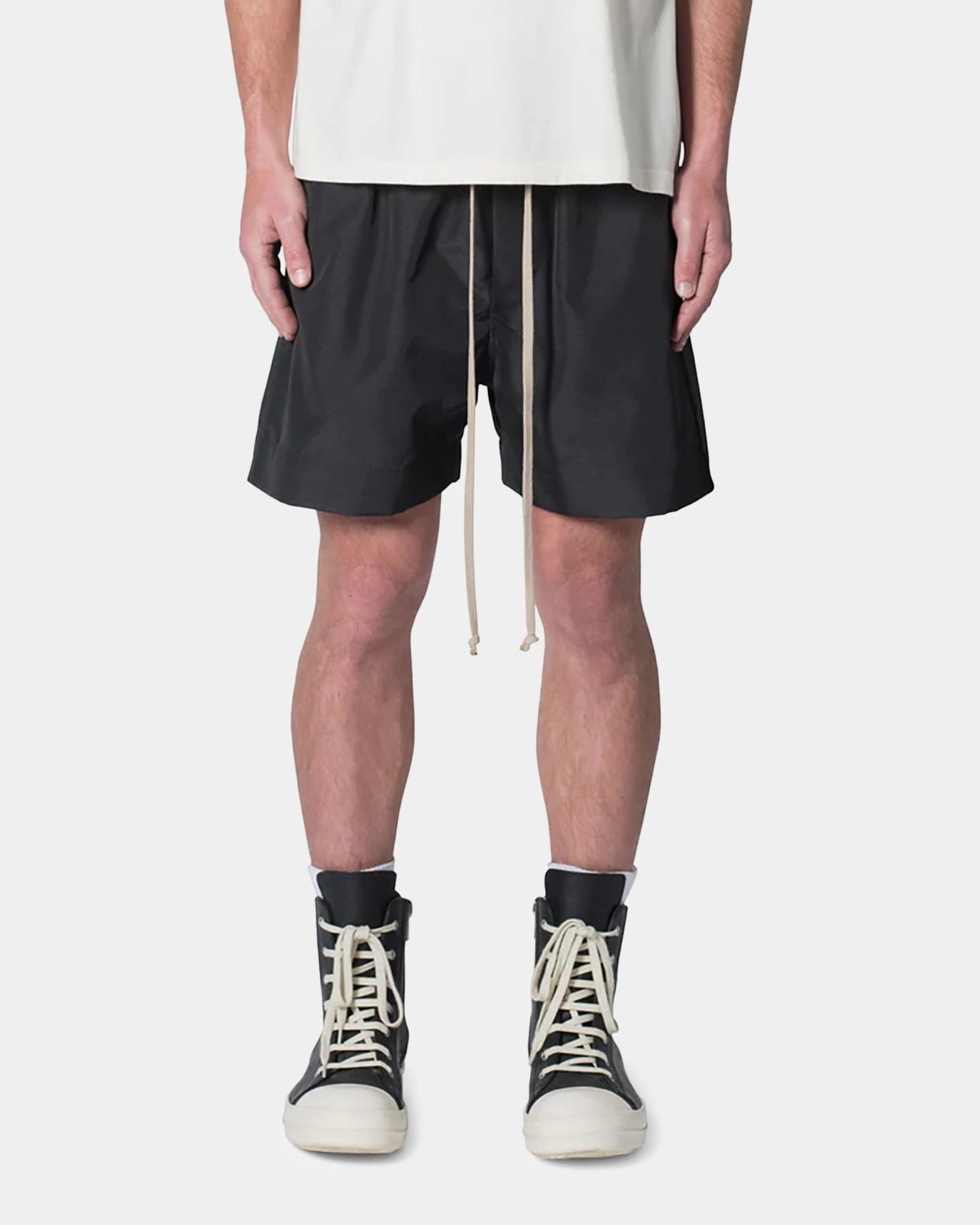 MNML Weimar Shorts Black Playful Style men's fashion