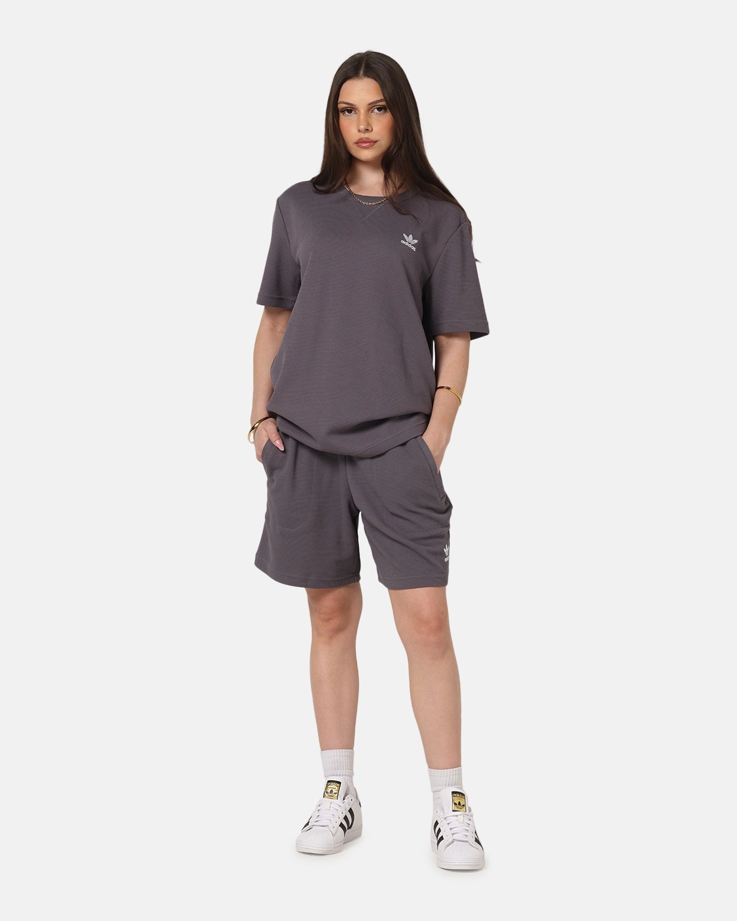 Minimalistic Wear Sustainable Textile Adidas Trefoil Essentials Waffle T-Shirt Grey Strata