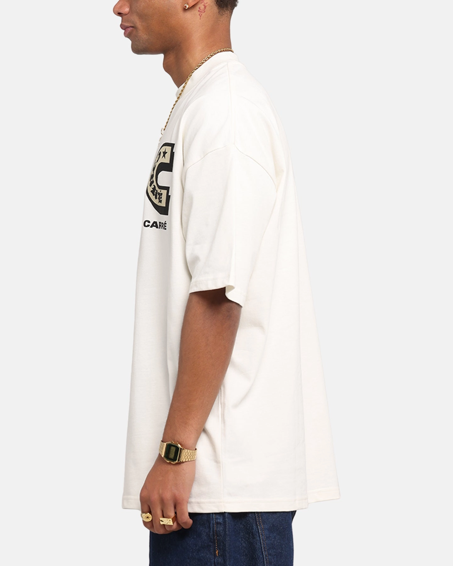 Comfortable Fit Wear Flexible Cuff Design Carre Sacred Letter Mock Neck T-Shirt Off White