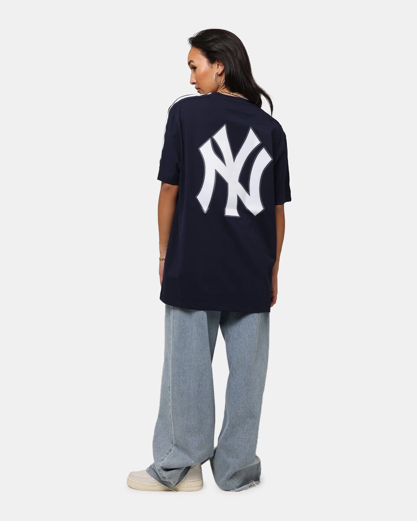 Pro Standard New York Yankees Classic Mesh Striped T-Shirt Midnight Navy Striped modernity