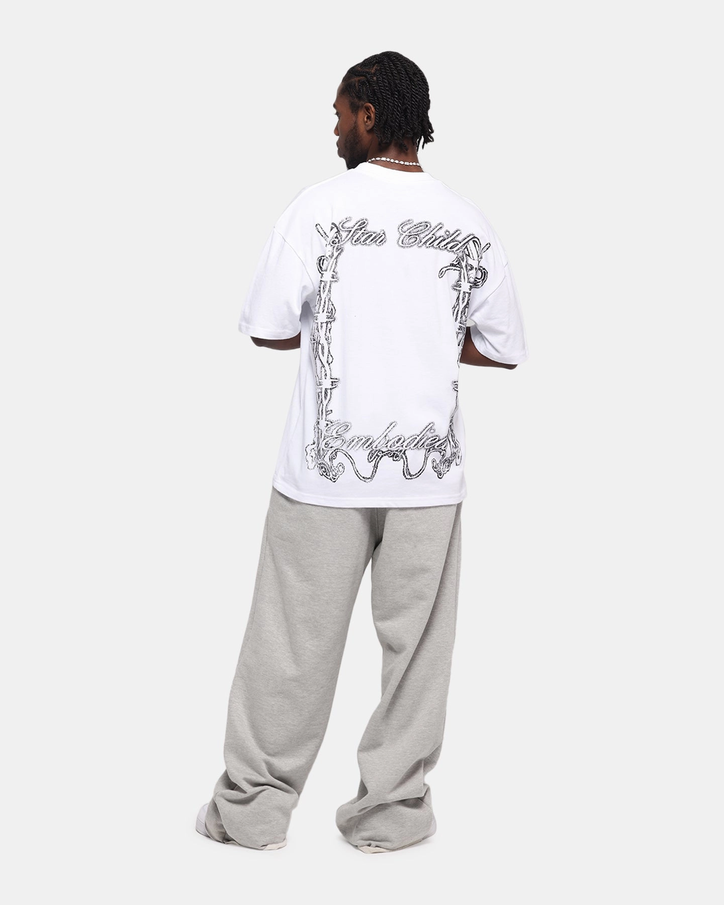 Soft & Smooth Simple Chic Loiter Earth Angel T-Shirt White