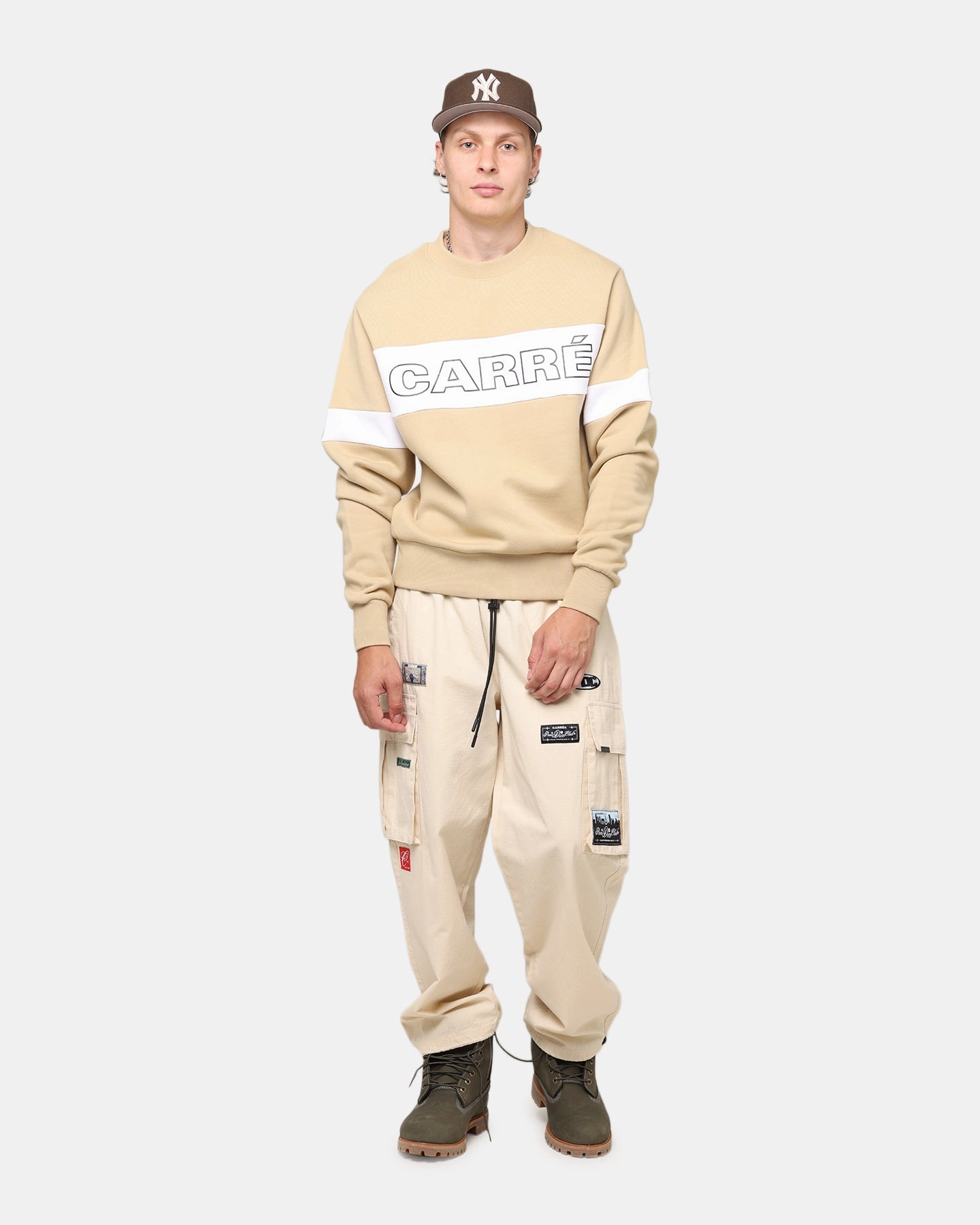 Carre Bars Crewneck Stone/White Recycled Material Construction Eco Nice