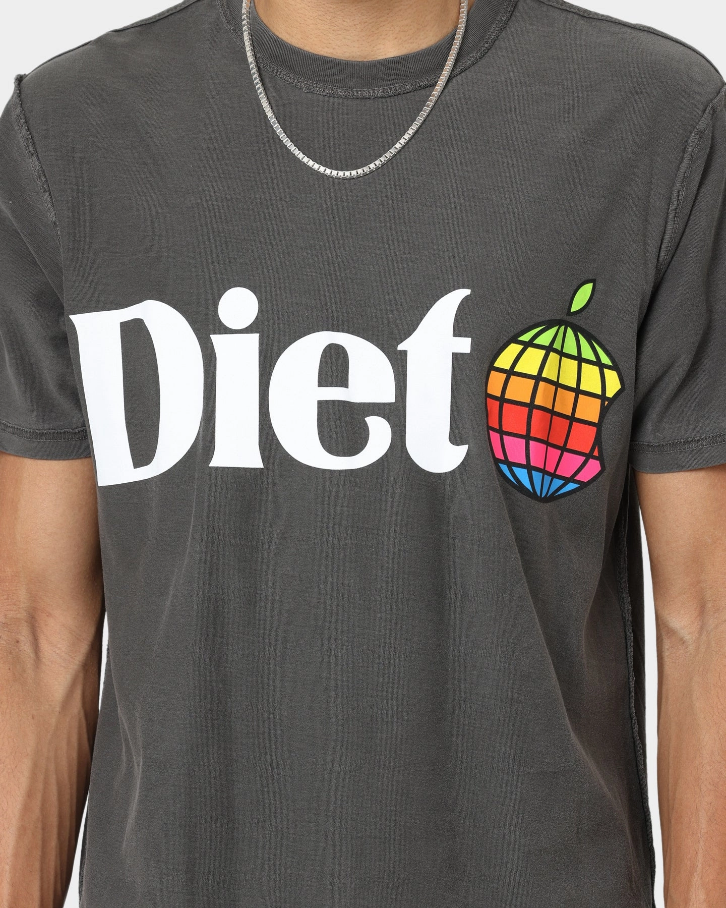 Diet Starts Monday Apple T-Shirt Vintage Black Everyday Look